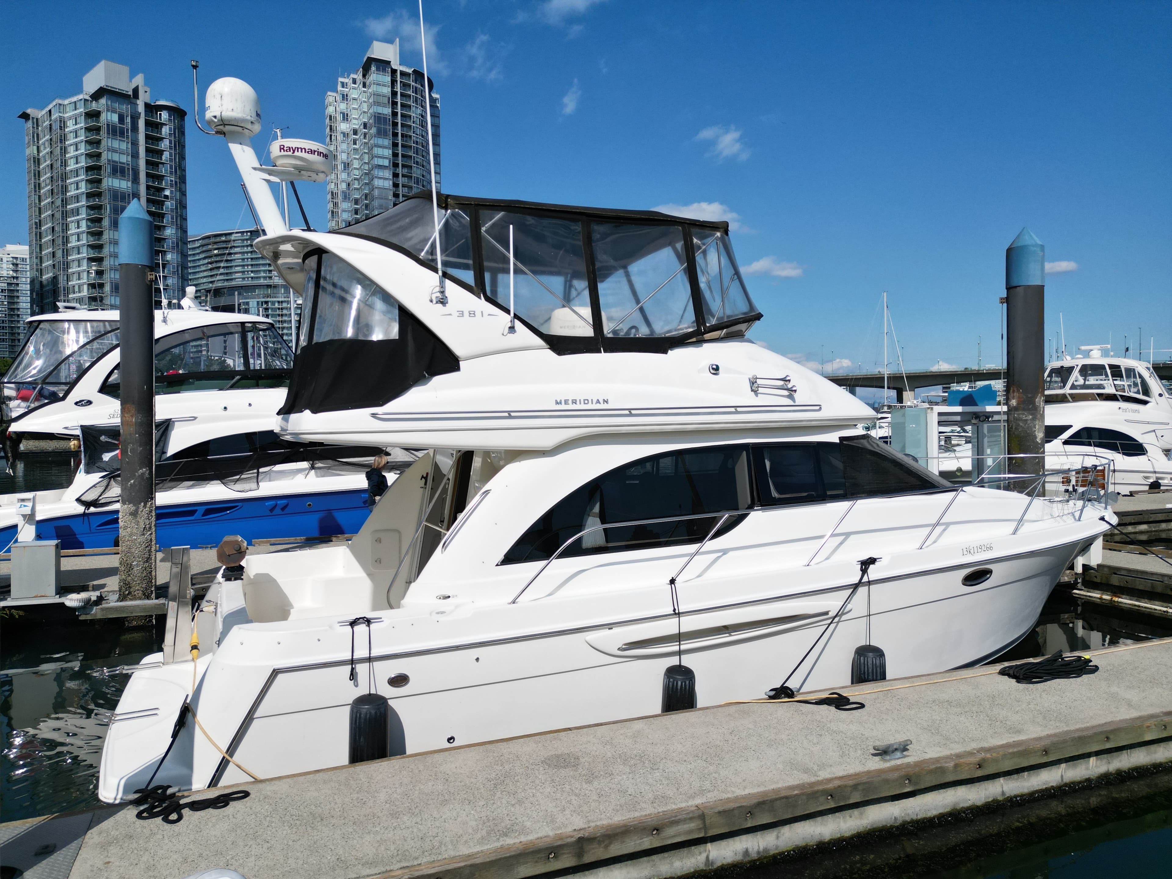 2005 Meridian 381