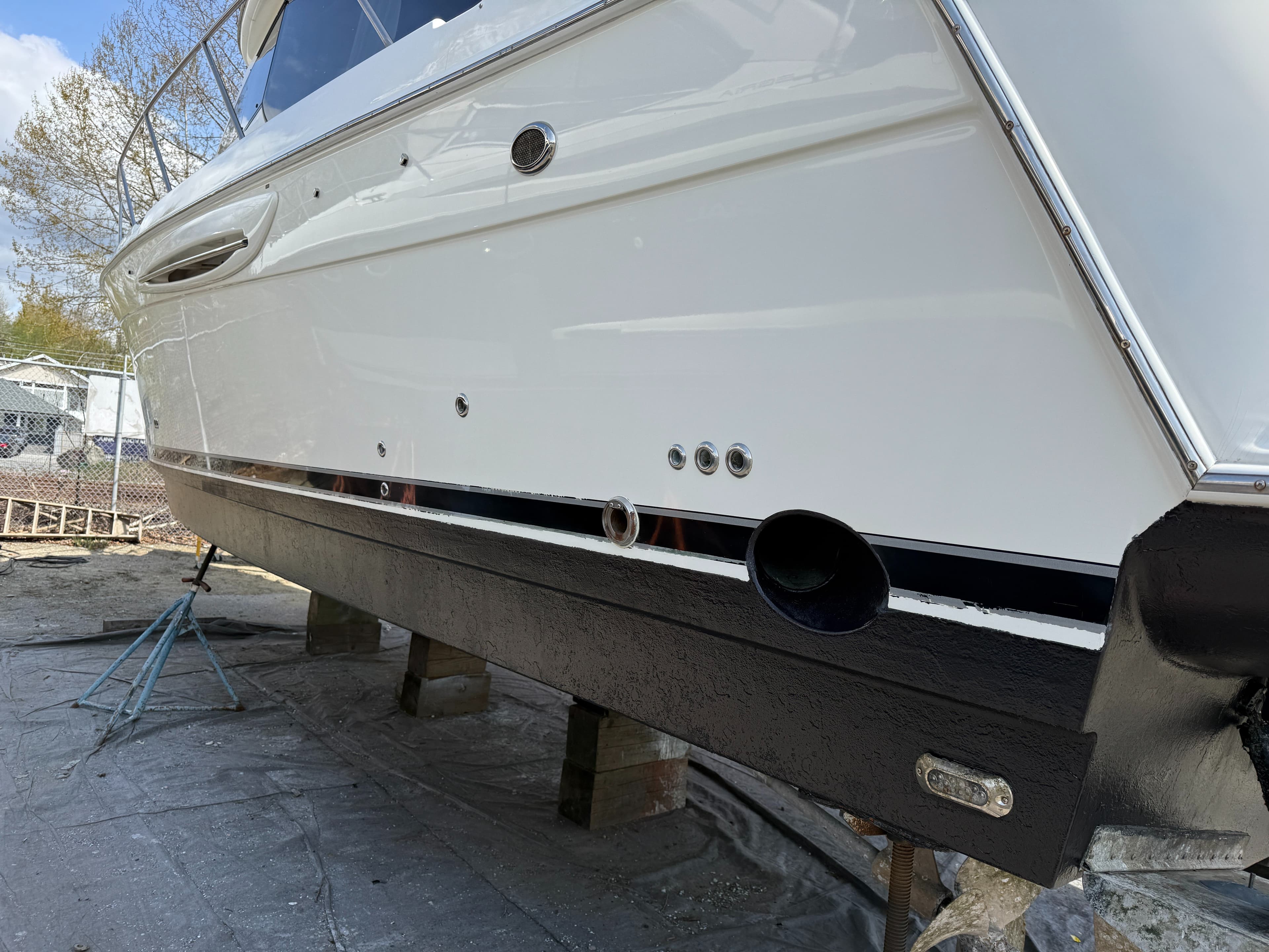 2005 Meridian 381