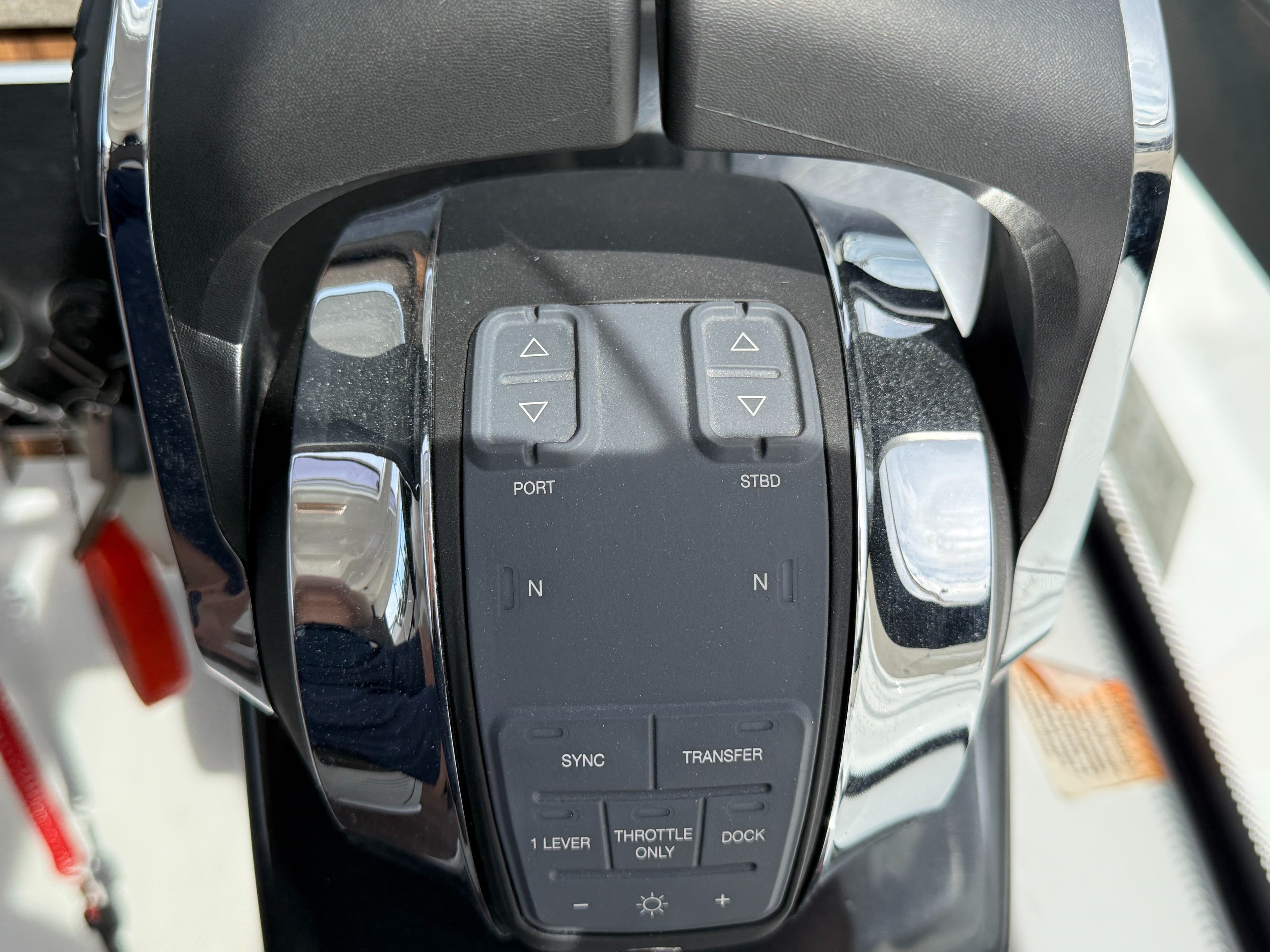 2022 Four Winns V355 Coupe