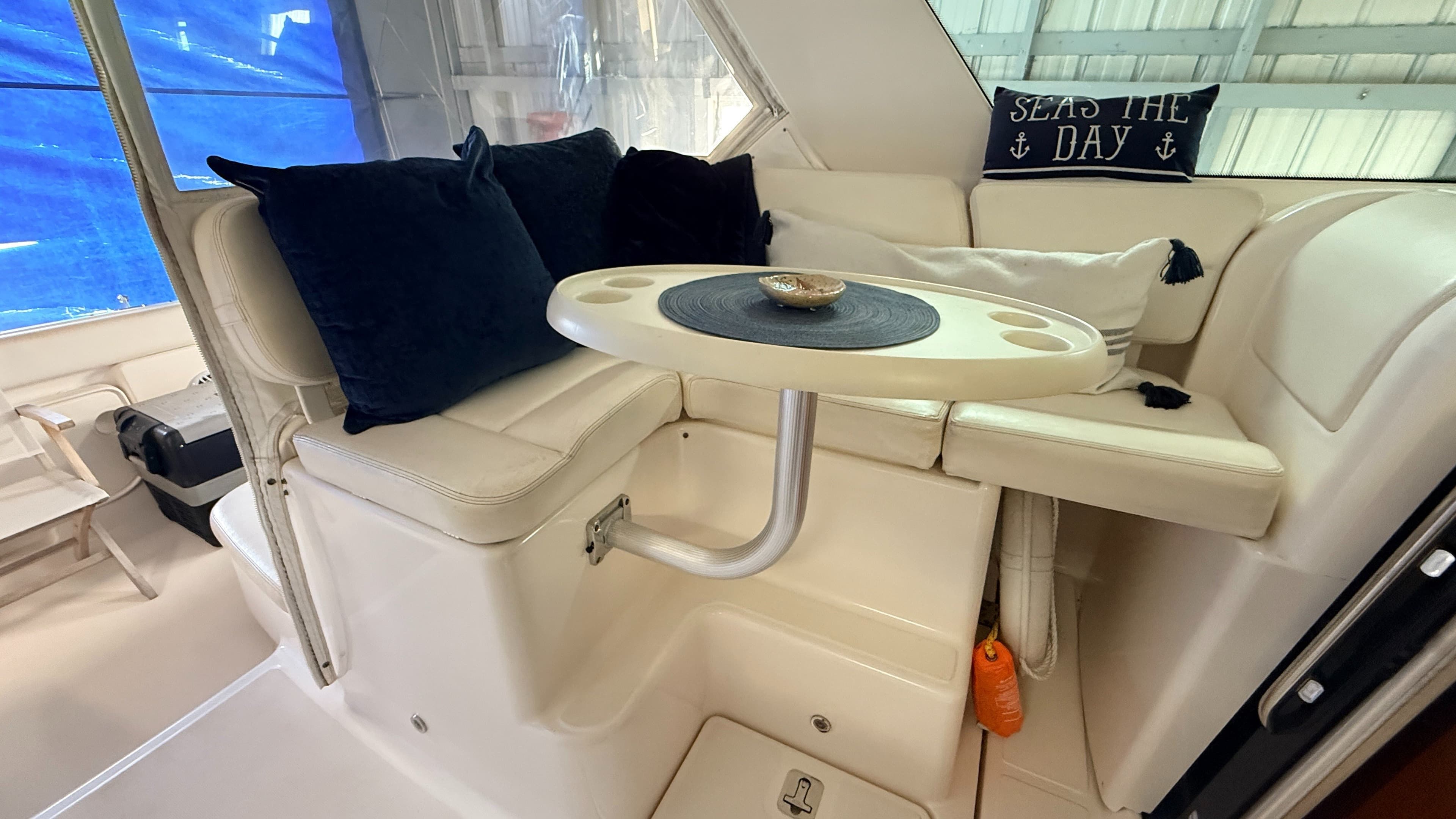2004 Tiara Yachts 3600 Sovran