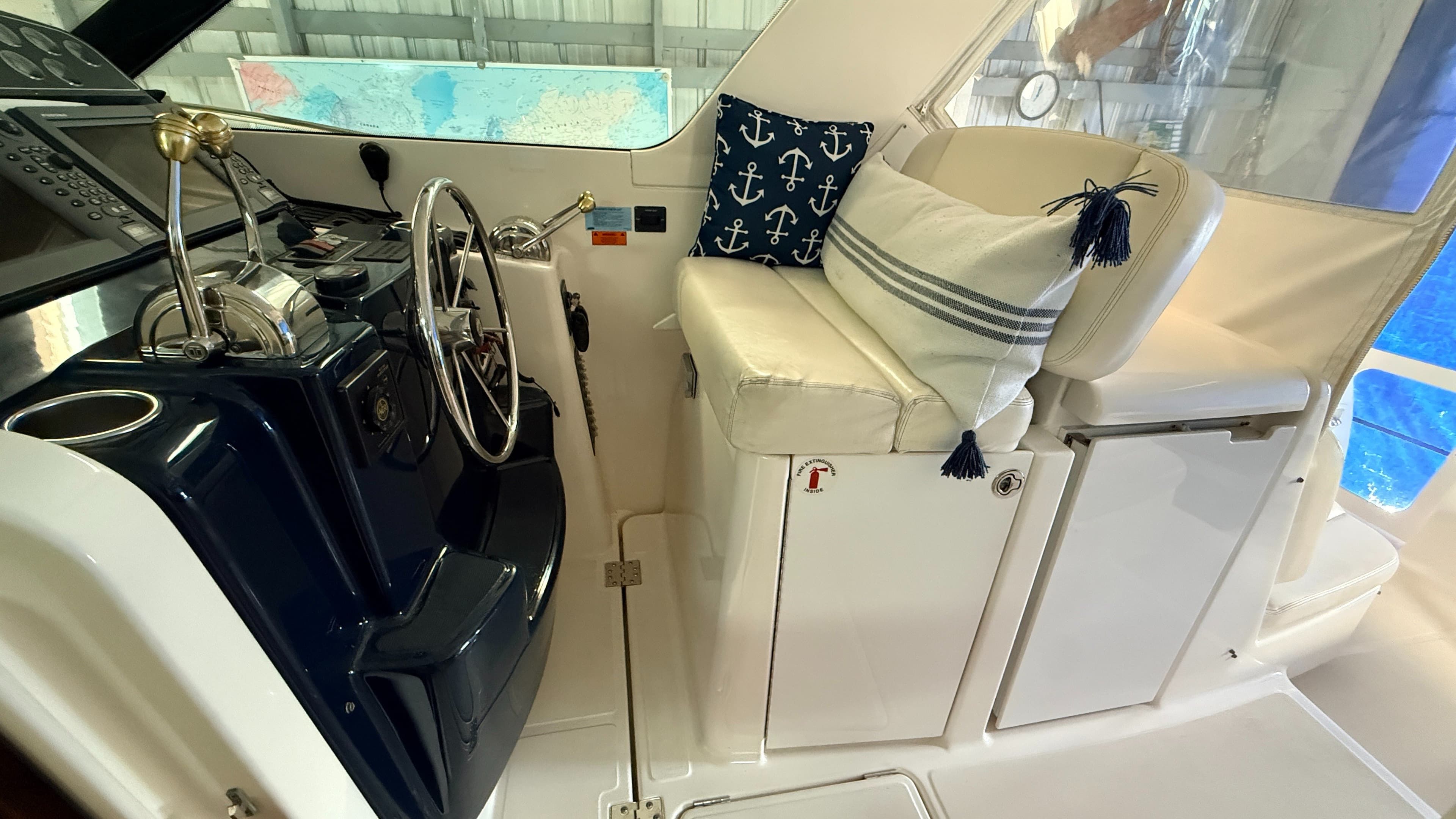 2004 Tiara Yachts 3600 Sovran
