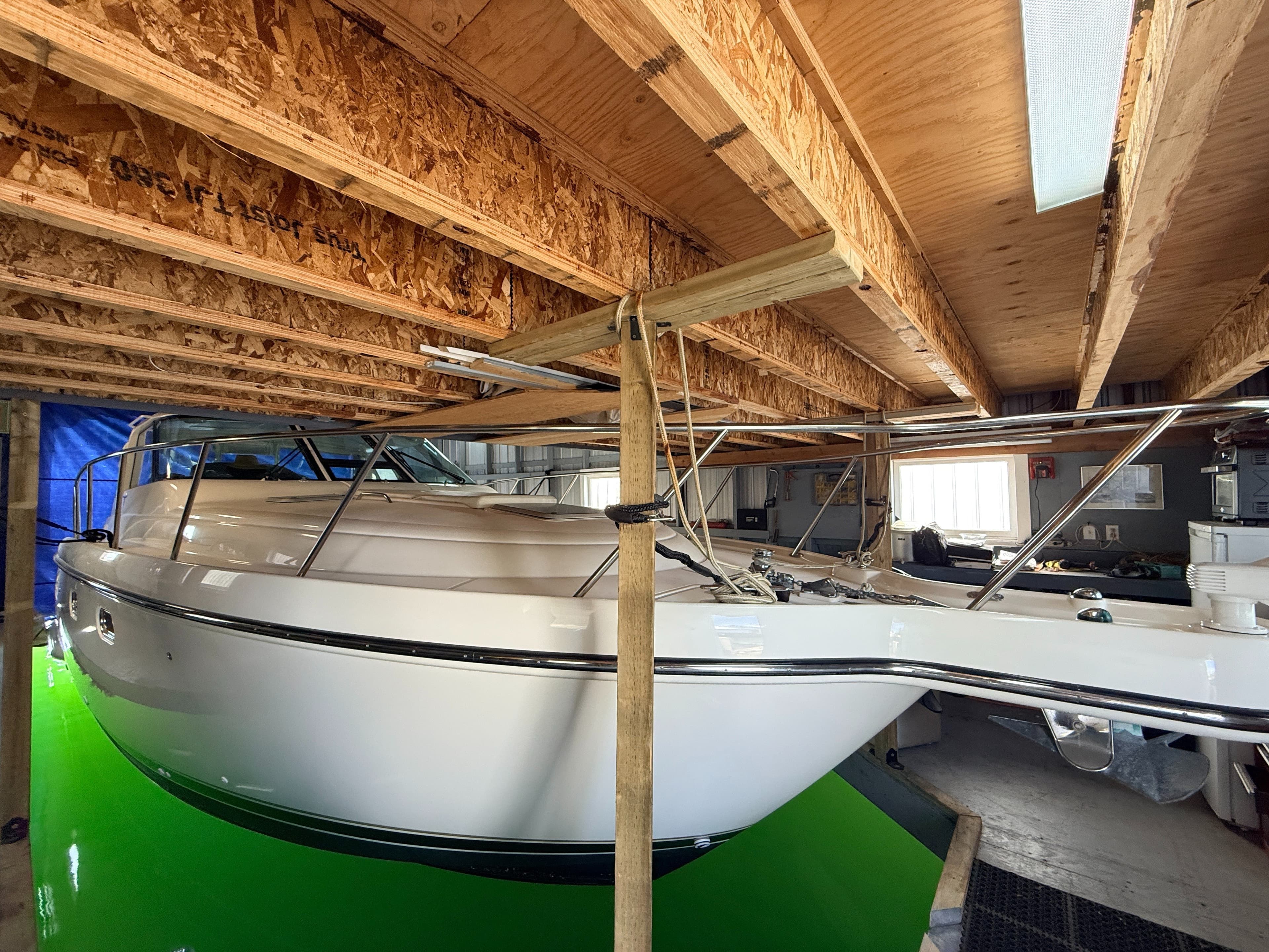 2004 Tiara Yachts 3600 Sovran