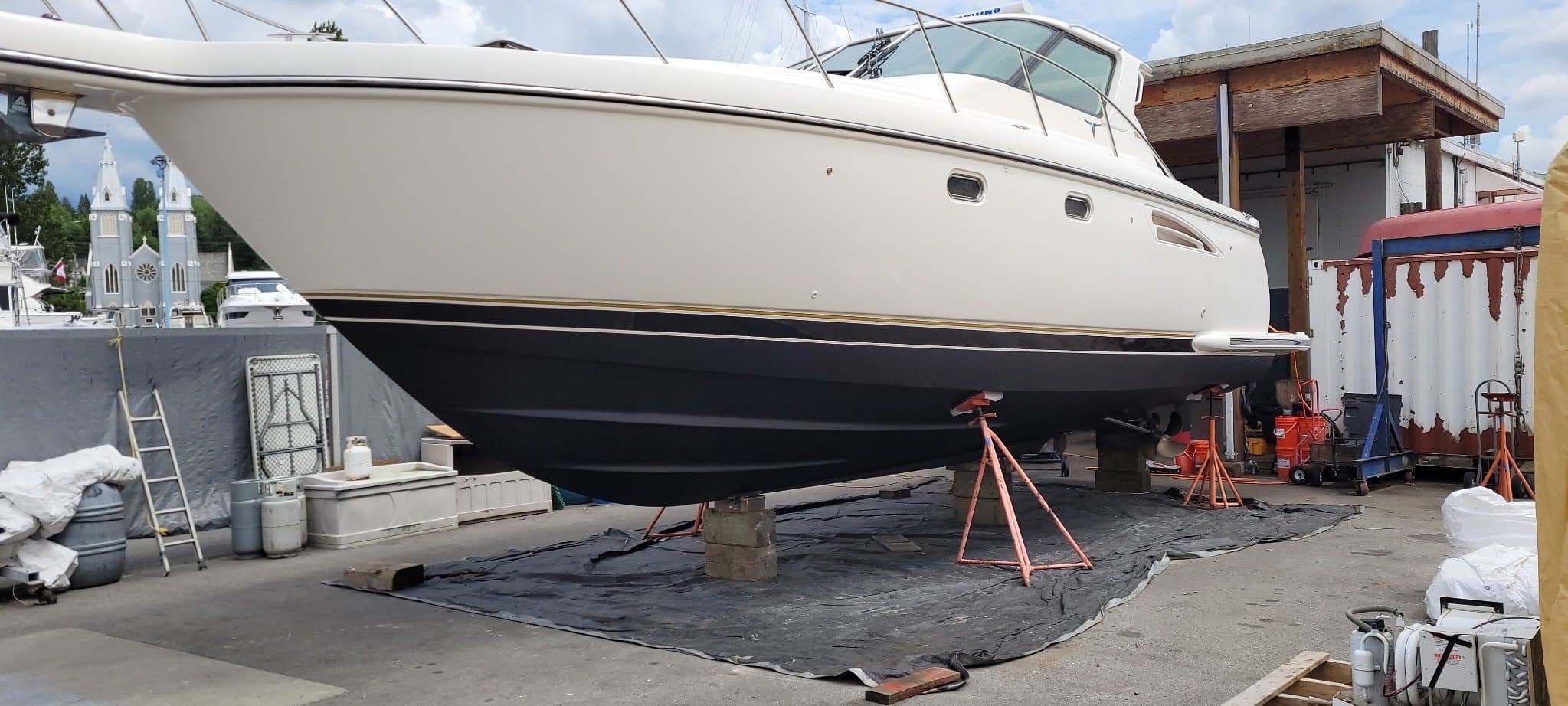 2004 Tiara Yachts 3600 Sovran