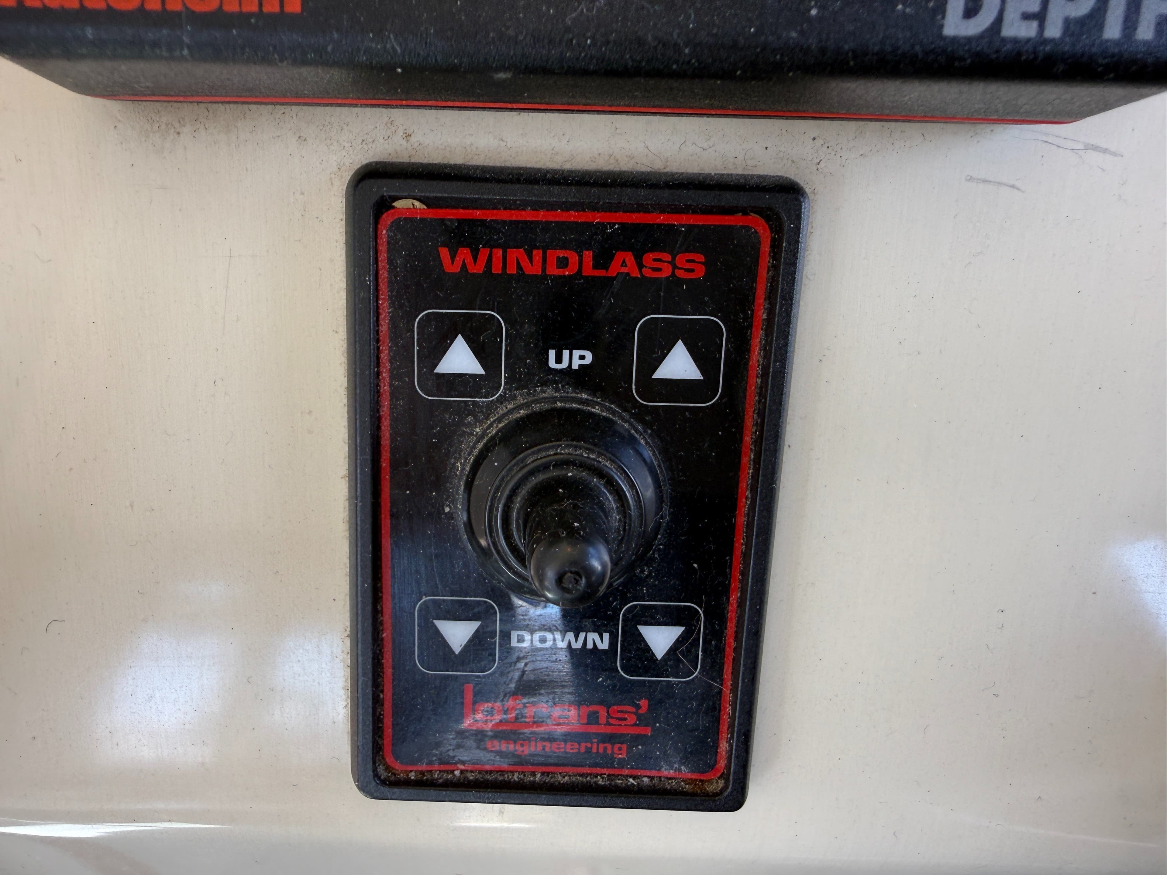 1994 Camano 31 Troll