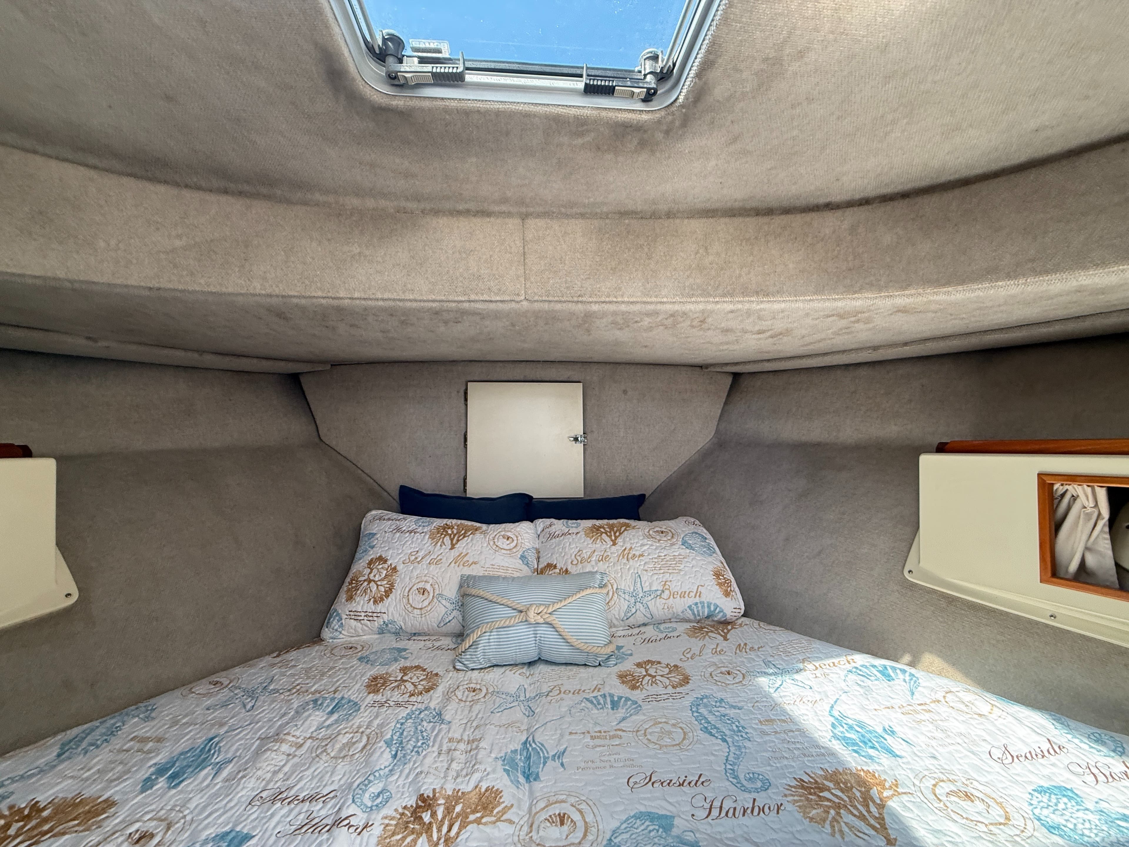 1994 Camano 31 Troll
