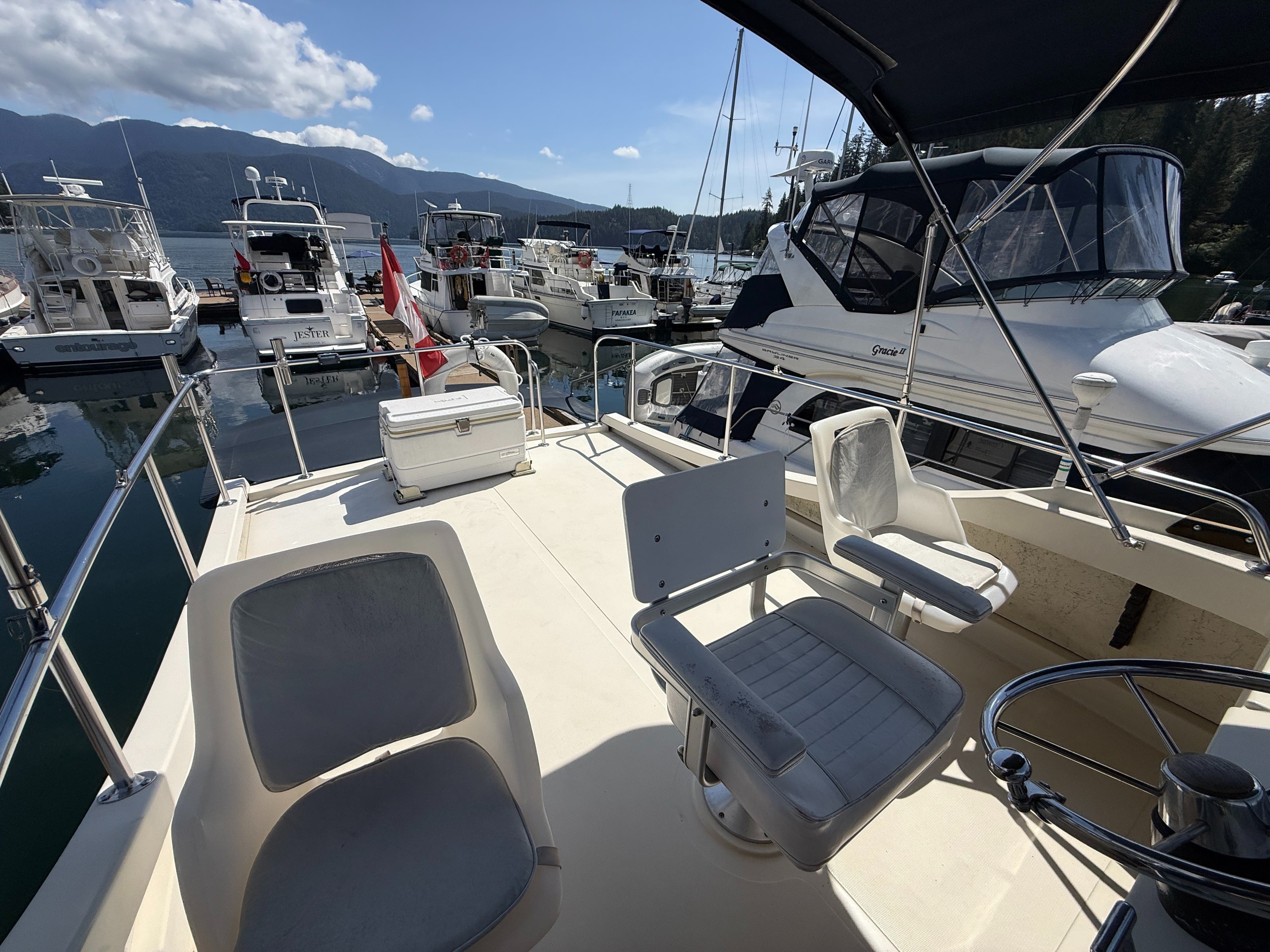1994 Camano 31 Troll