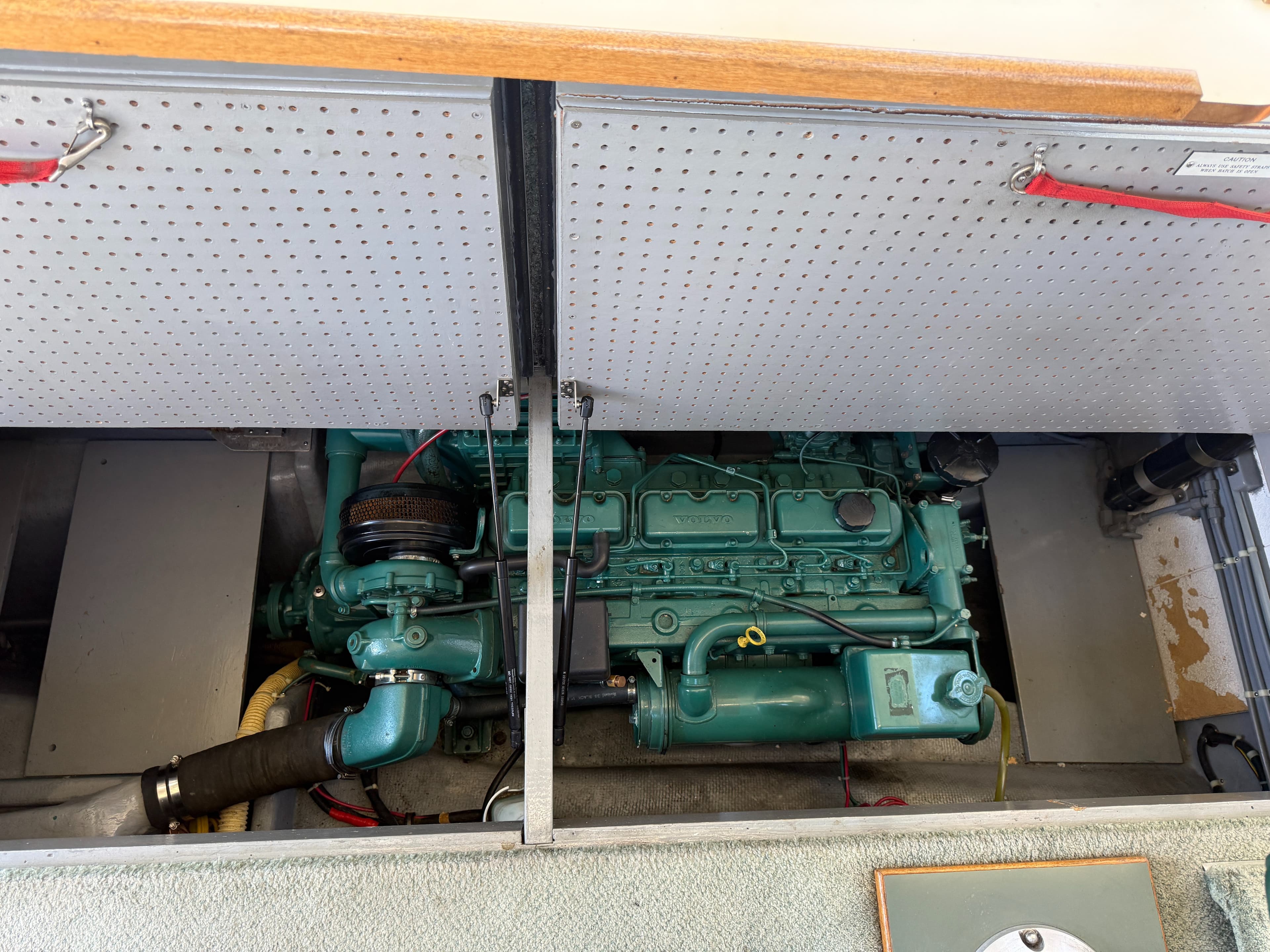 1994 Camano 31 Troll