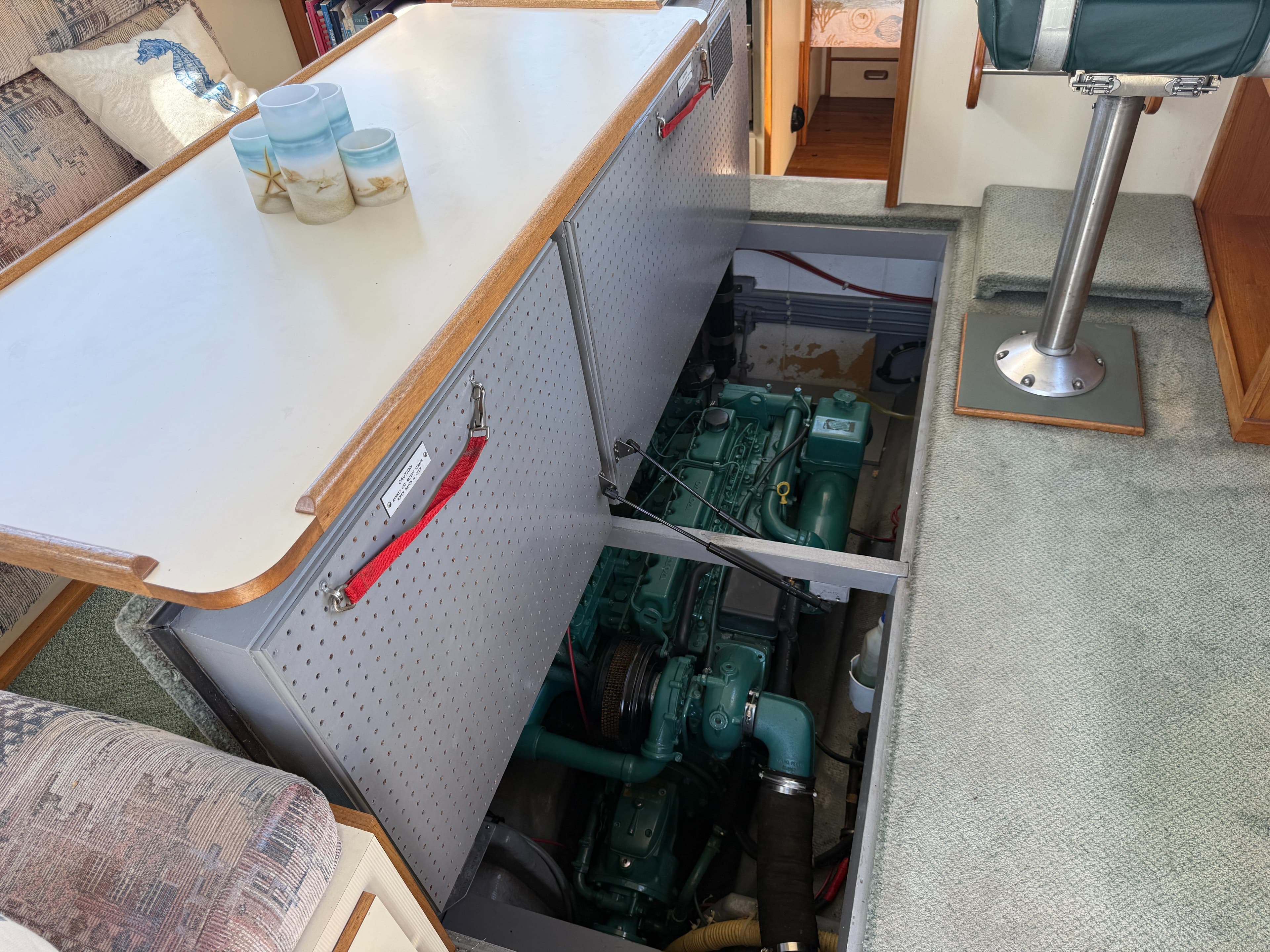1994 Camano 31 Troll