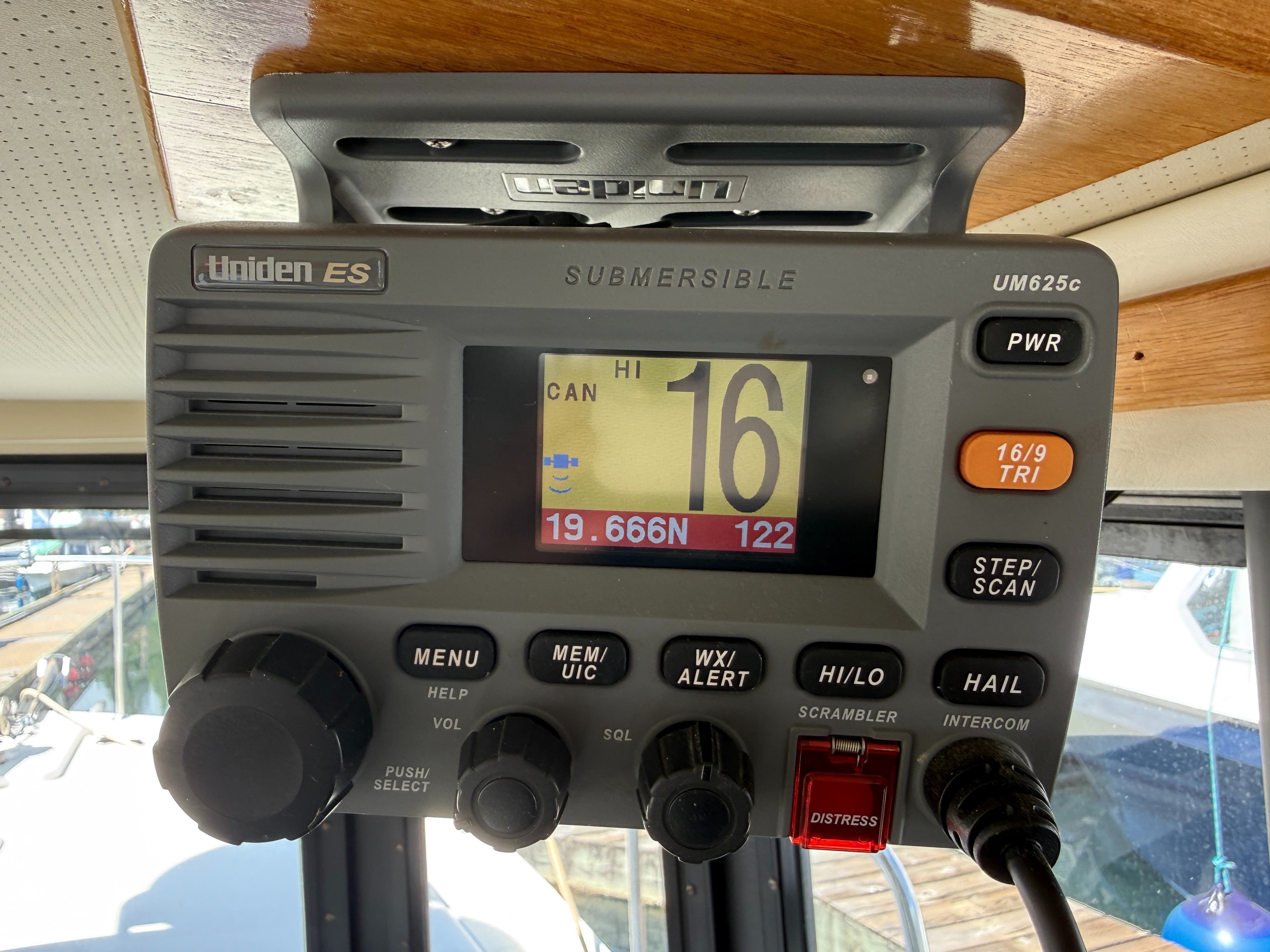 1994 Camano 31 Troll