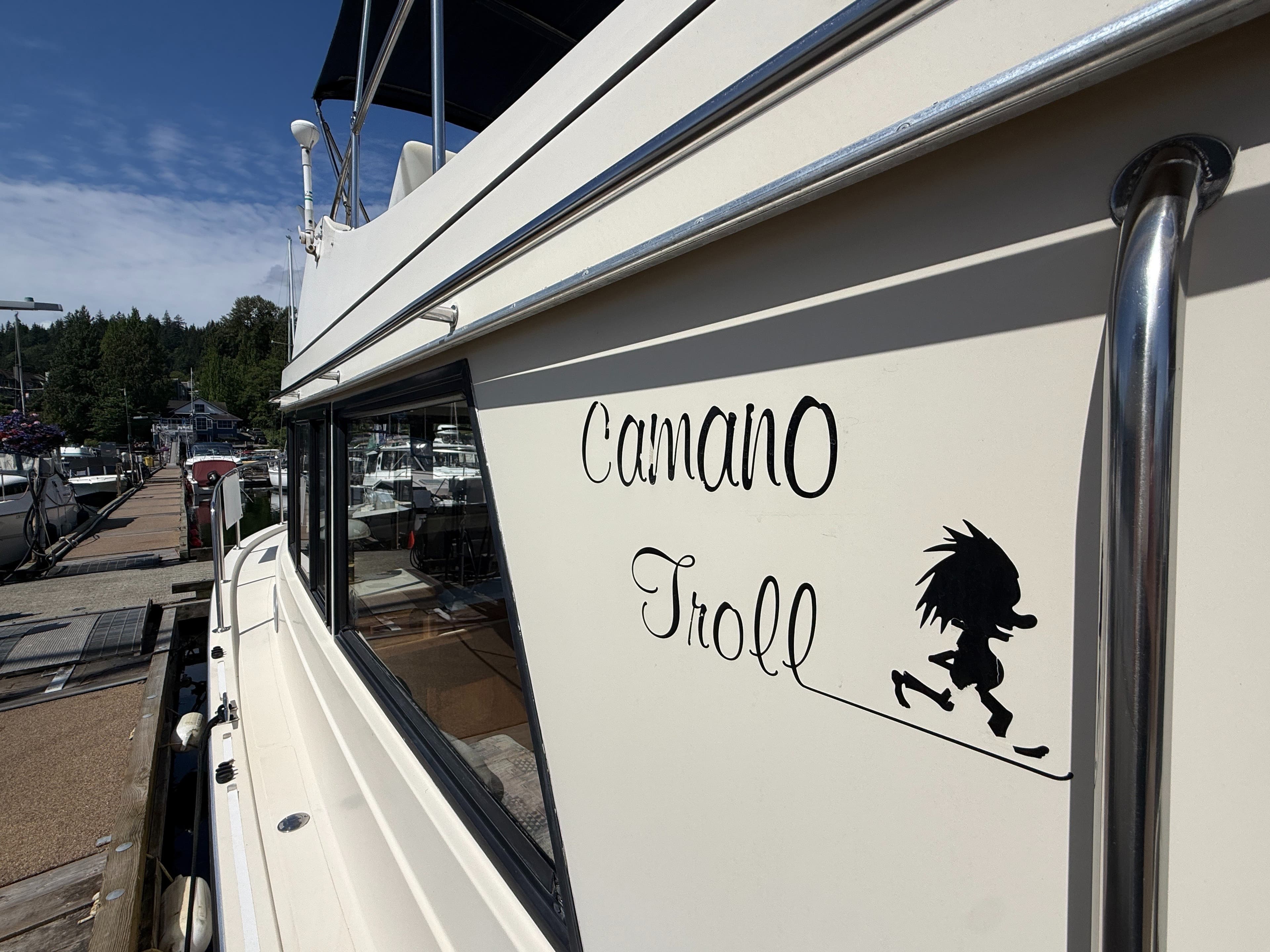 1994 Camano 31 Troll