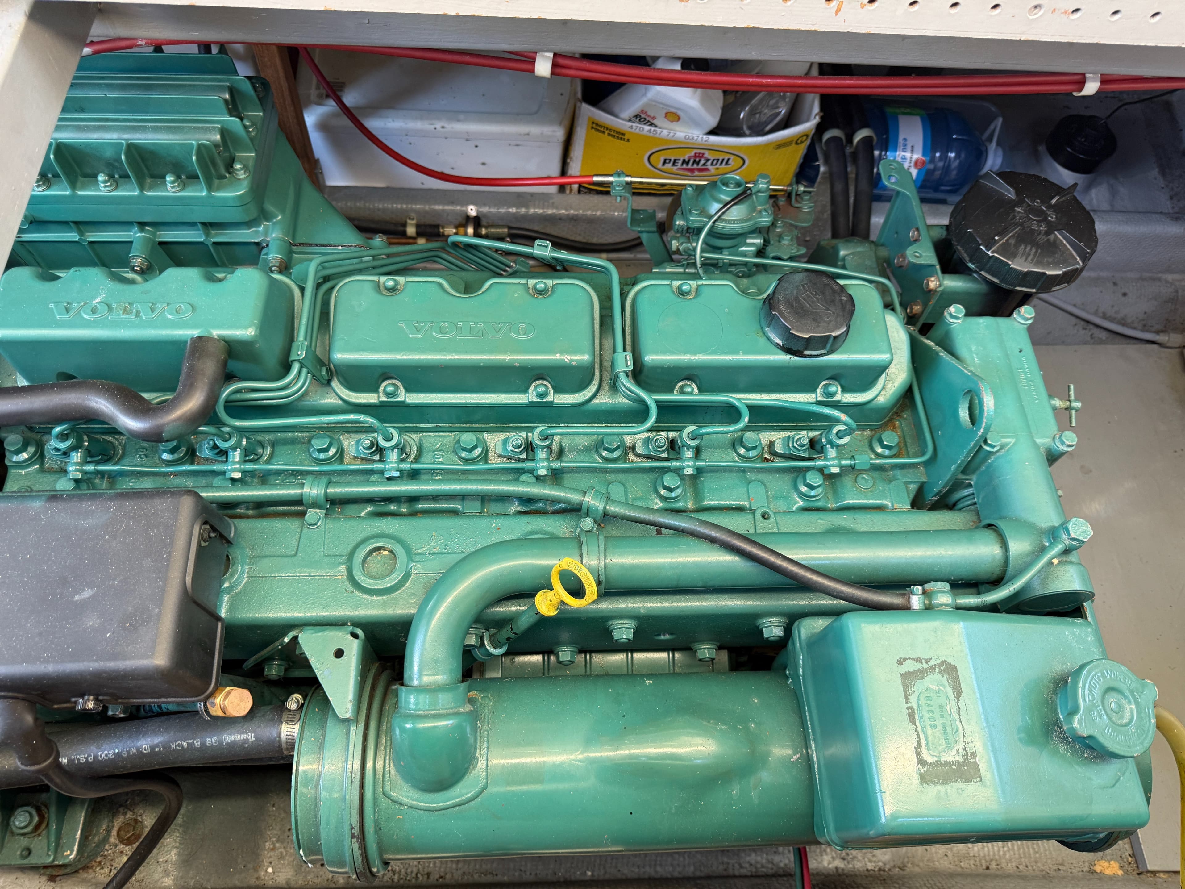 1994 Camano 31 Troll