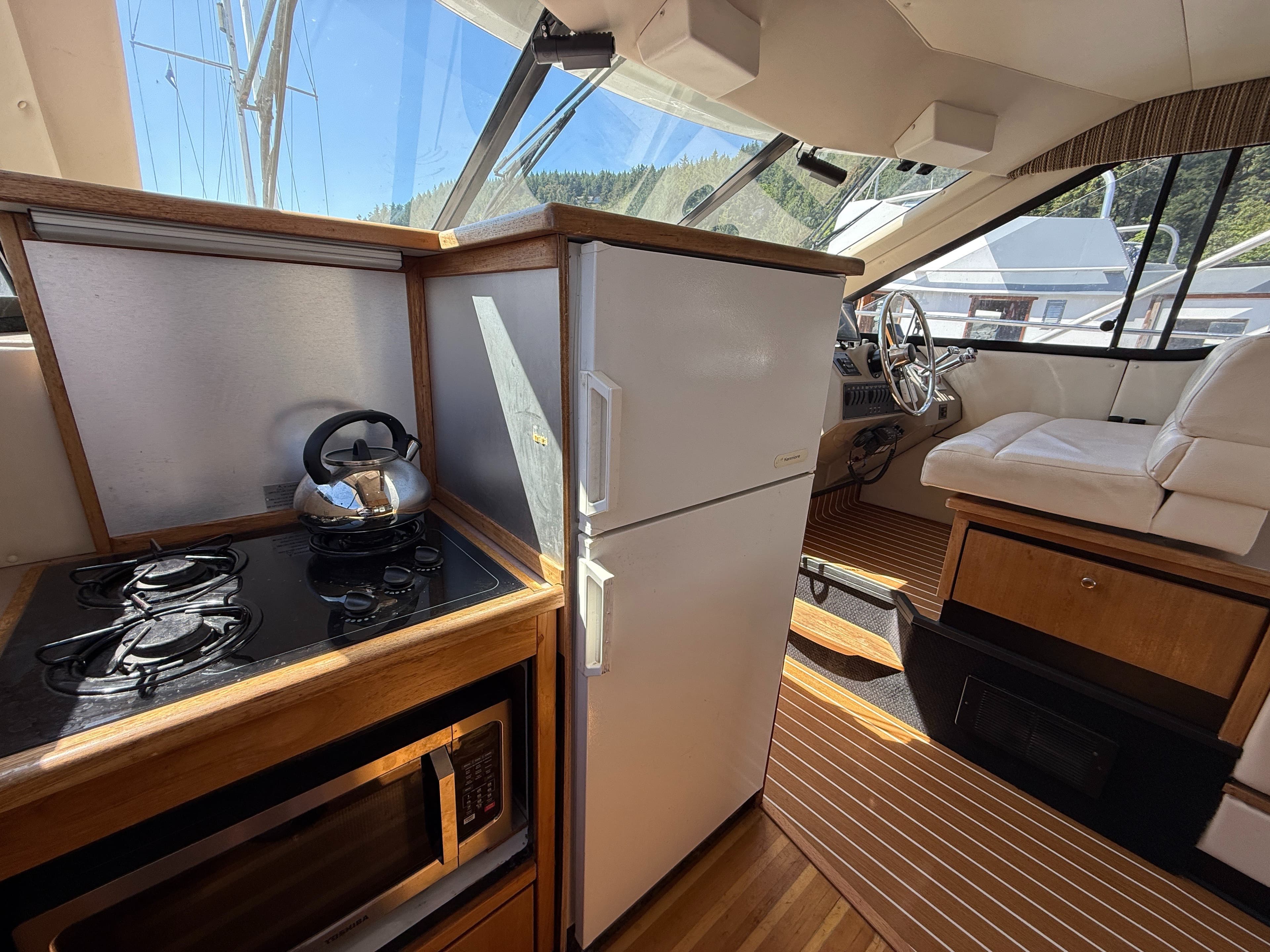 1998 Bayliner 3788