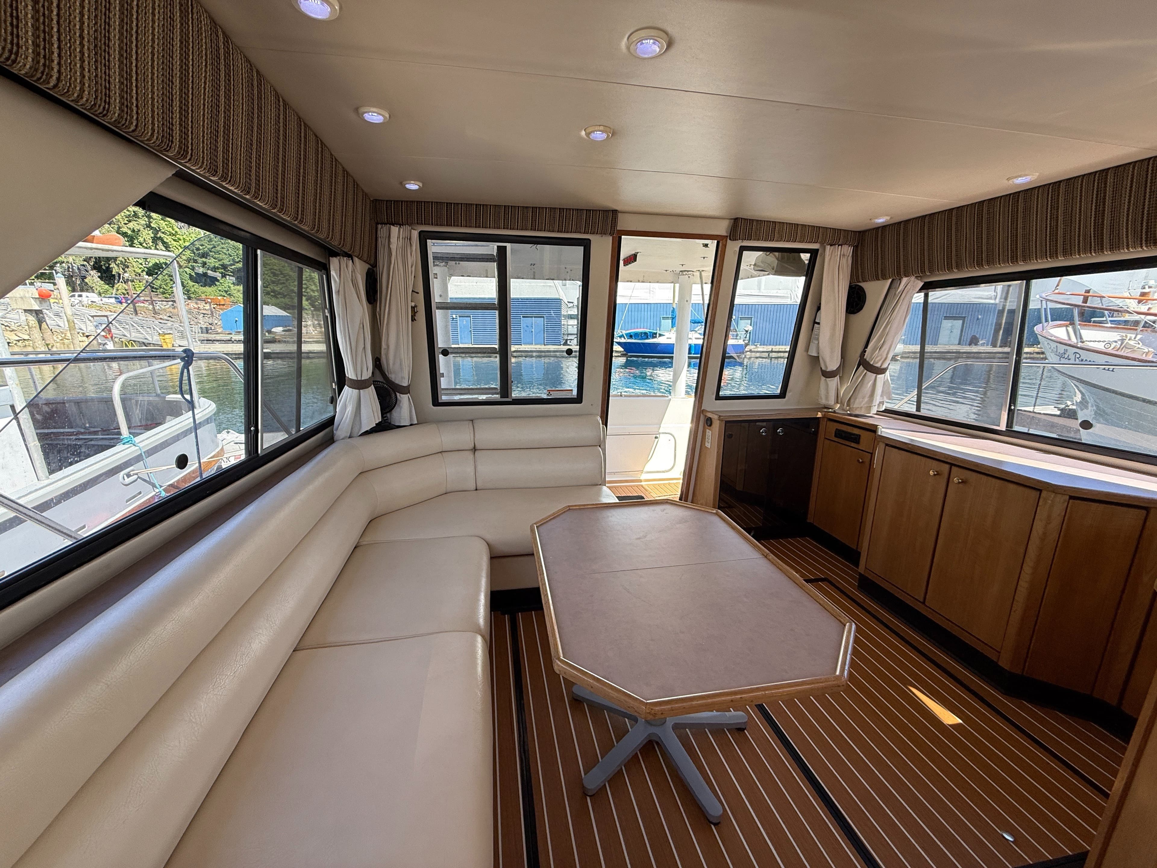 1998 Bayliner 3788
