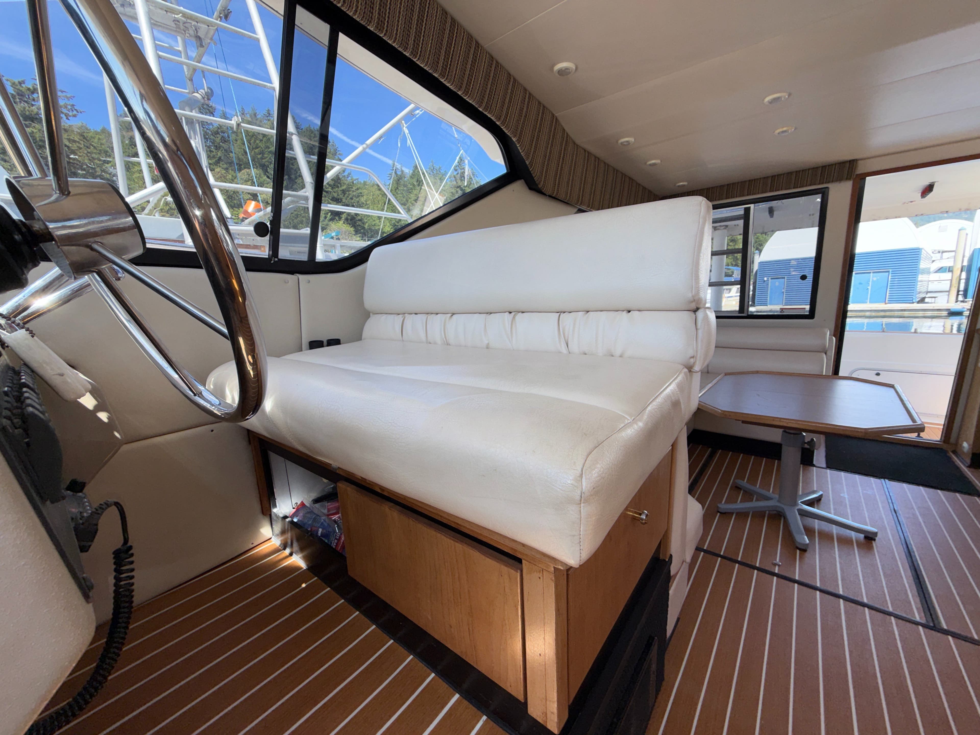 1998 Bayliner 3788