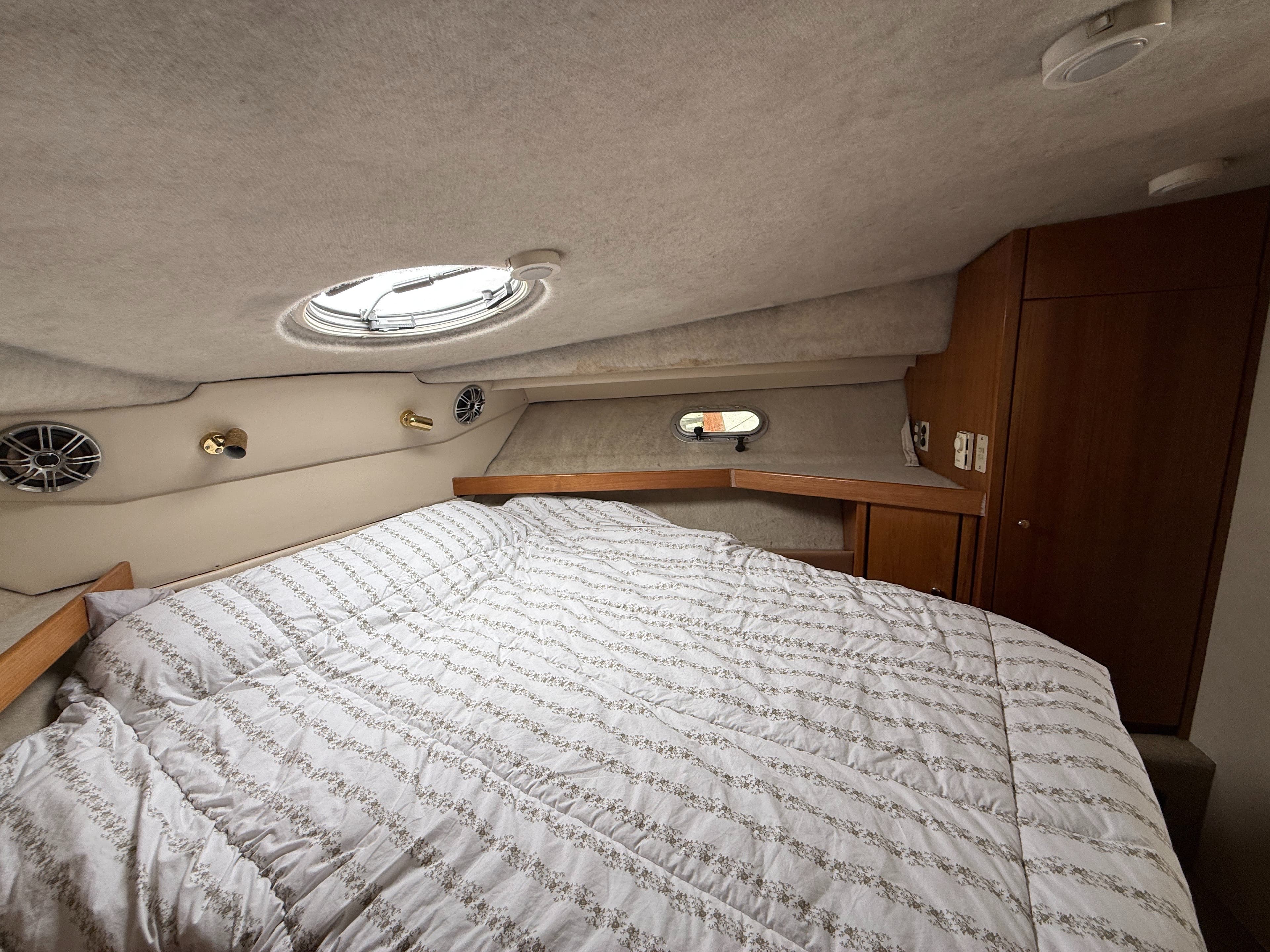 1998 Bayliner 3788