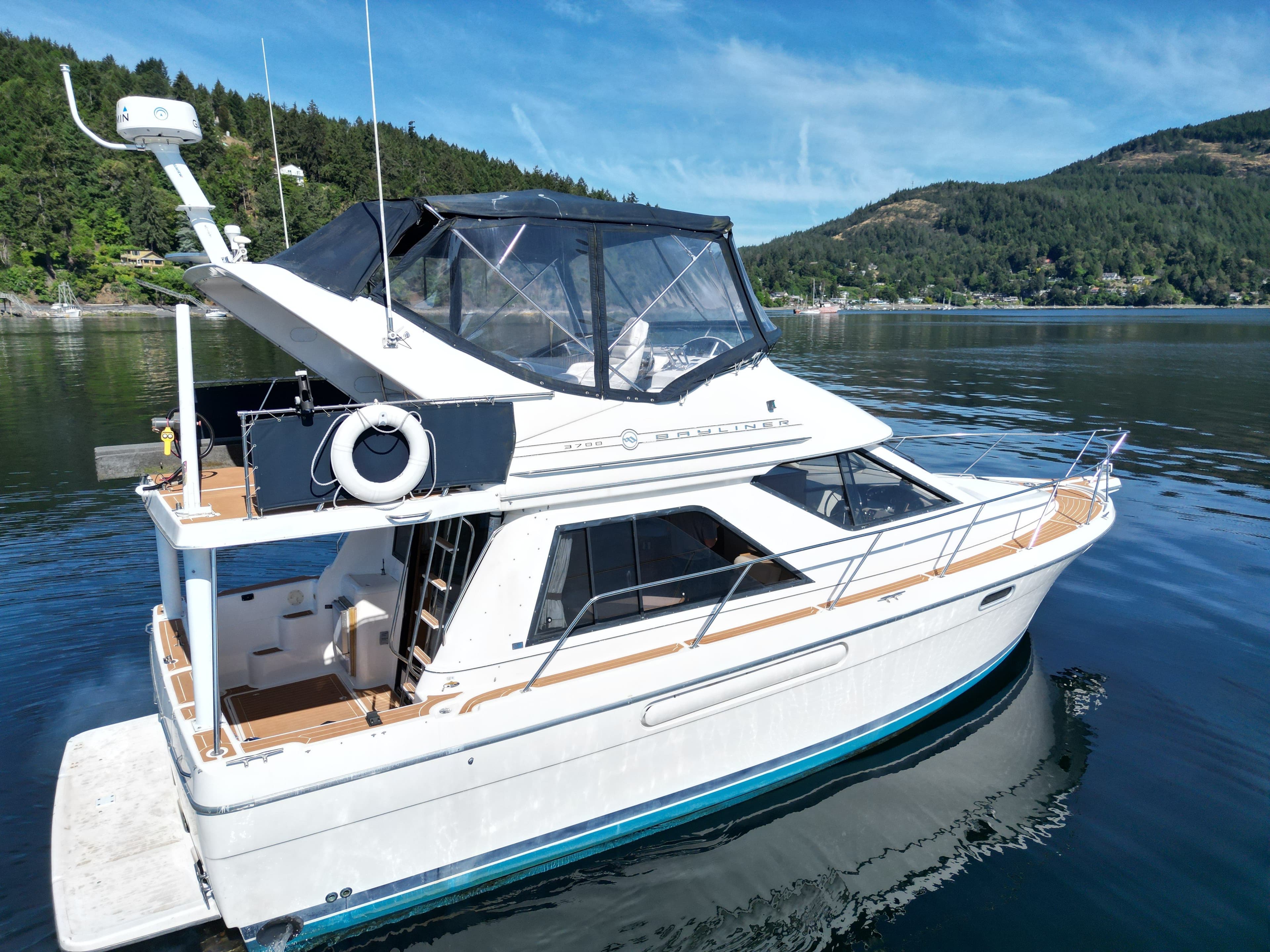 1998 Bayliner 3788
