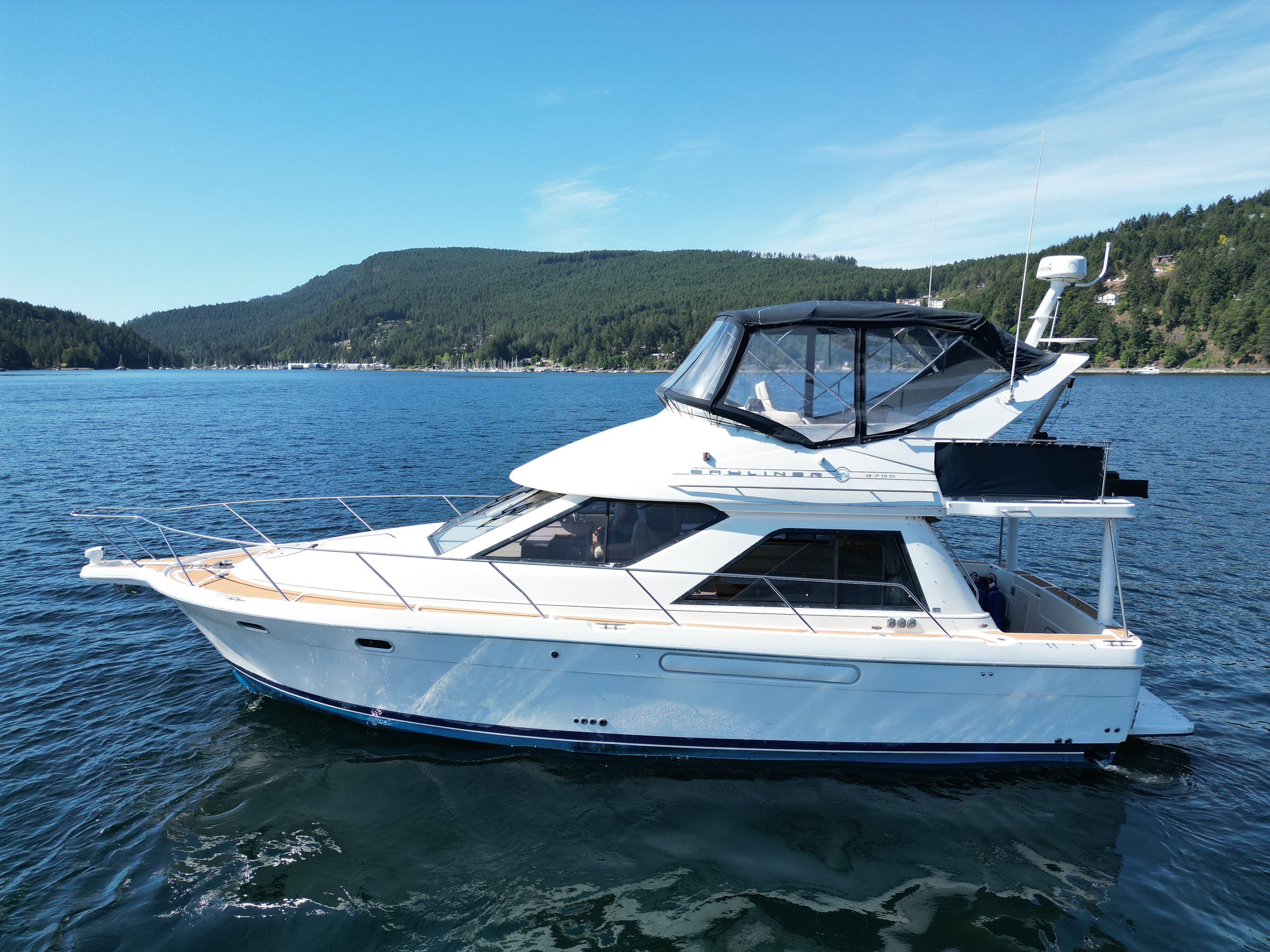 1998 Bayliner 3788