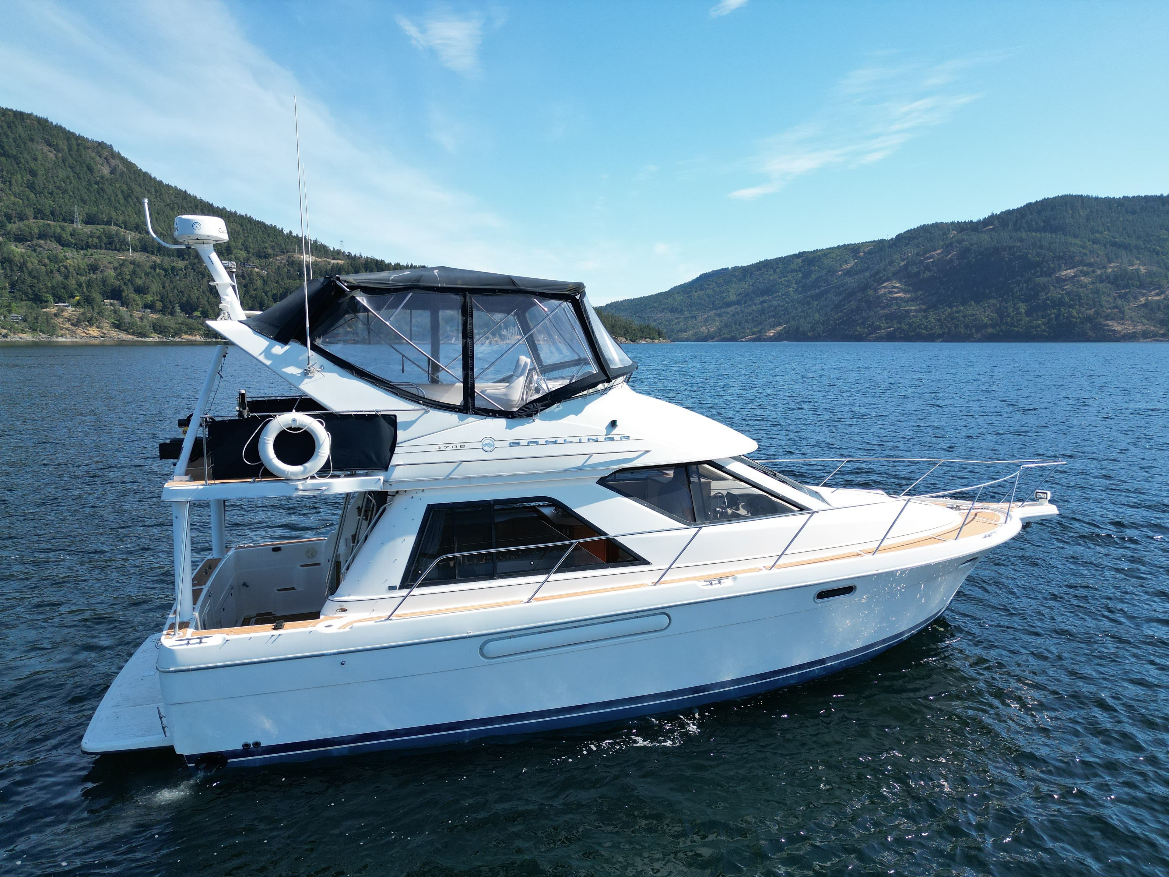 1998 Bayliner 3788