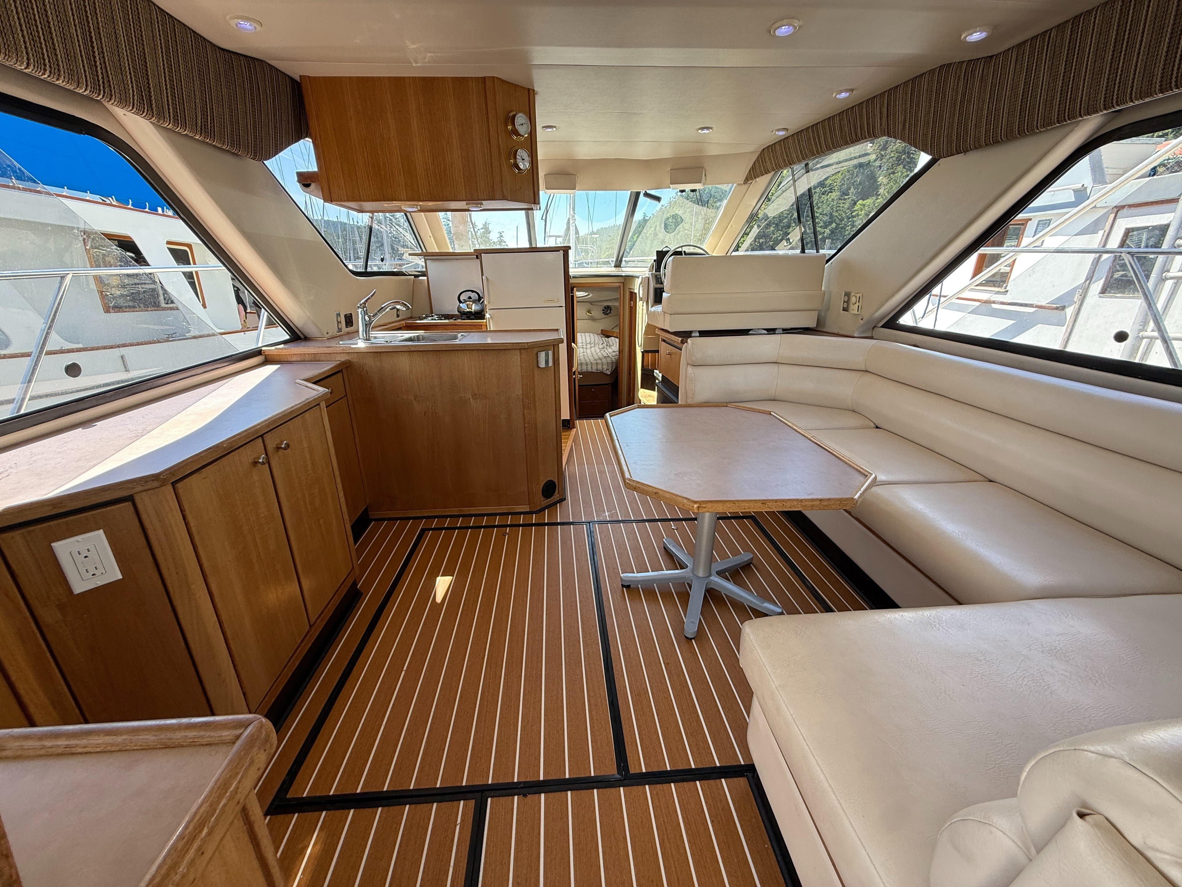 1998 Bayliner 3788