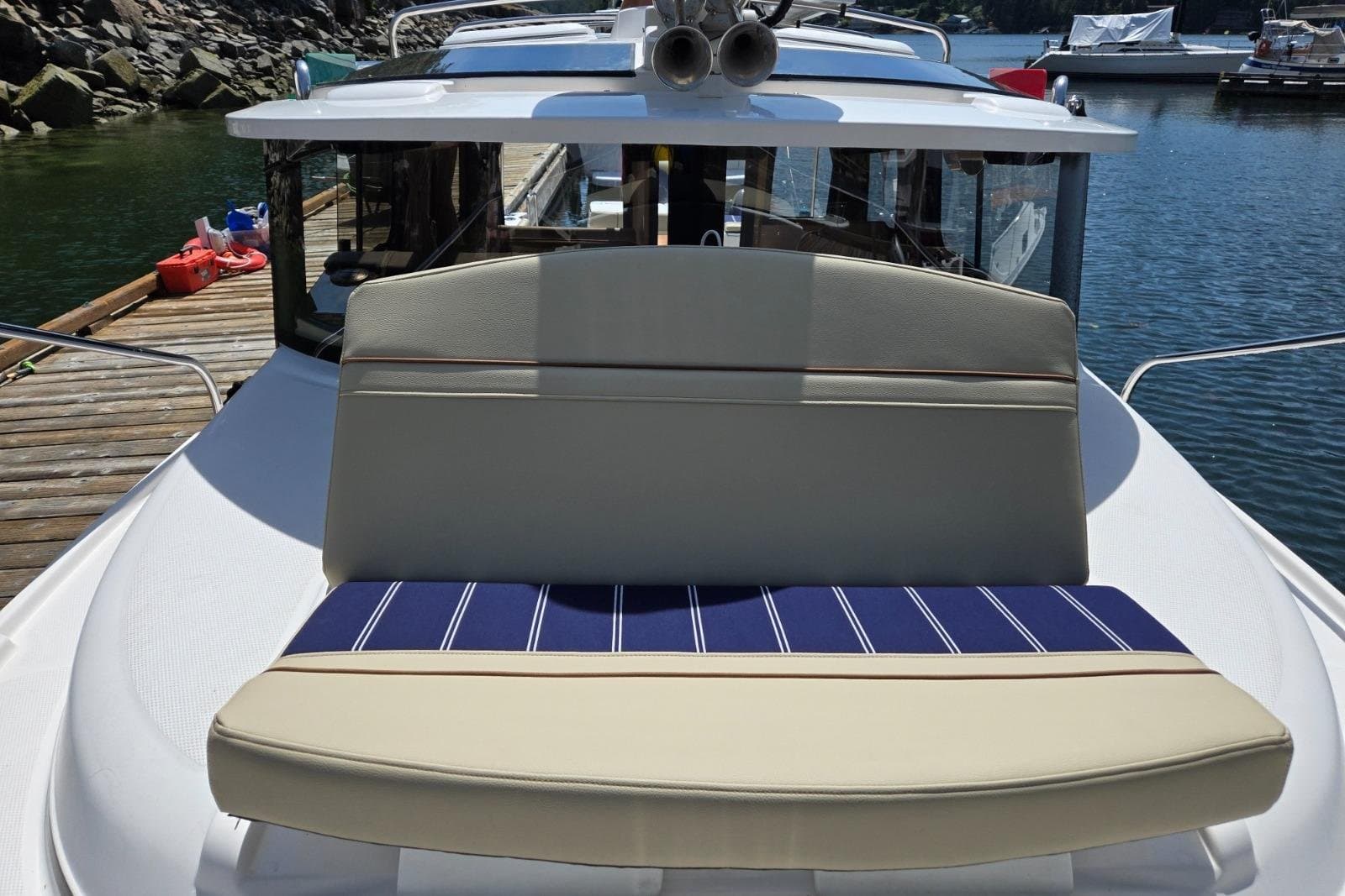 2019 Ranger Tugs R-27