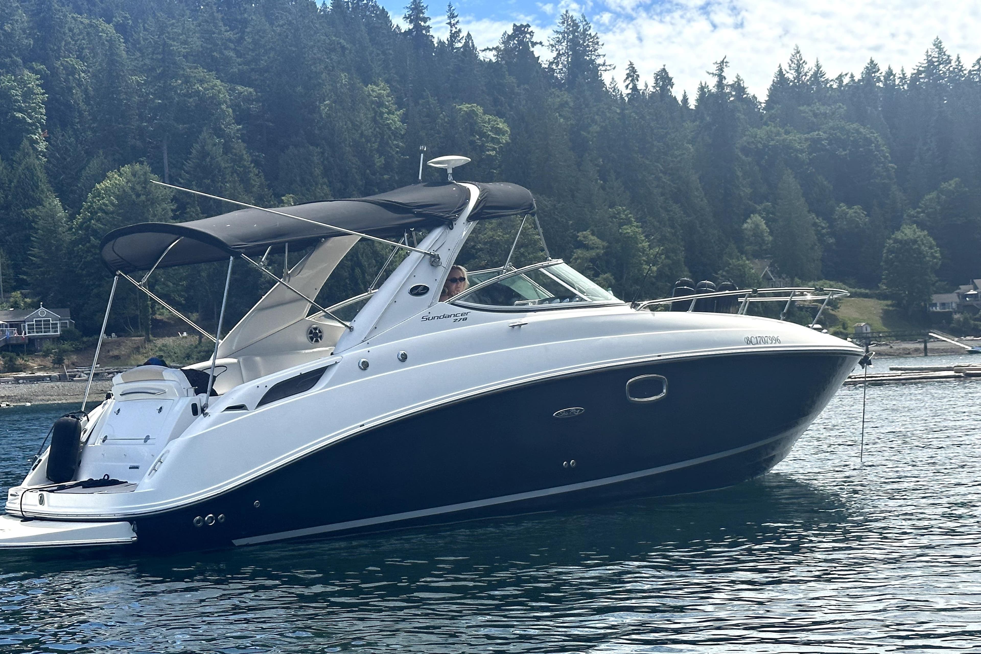 2009 Sea Ray 270 Sundancer