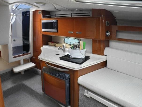 2009 Sea Ray 270 Sundancer