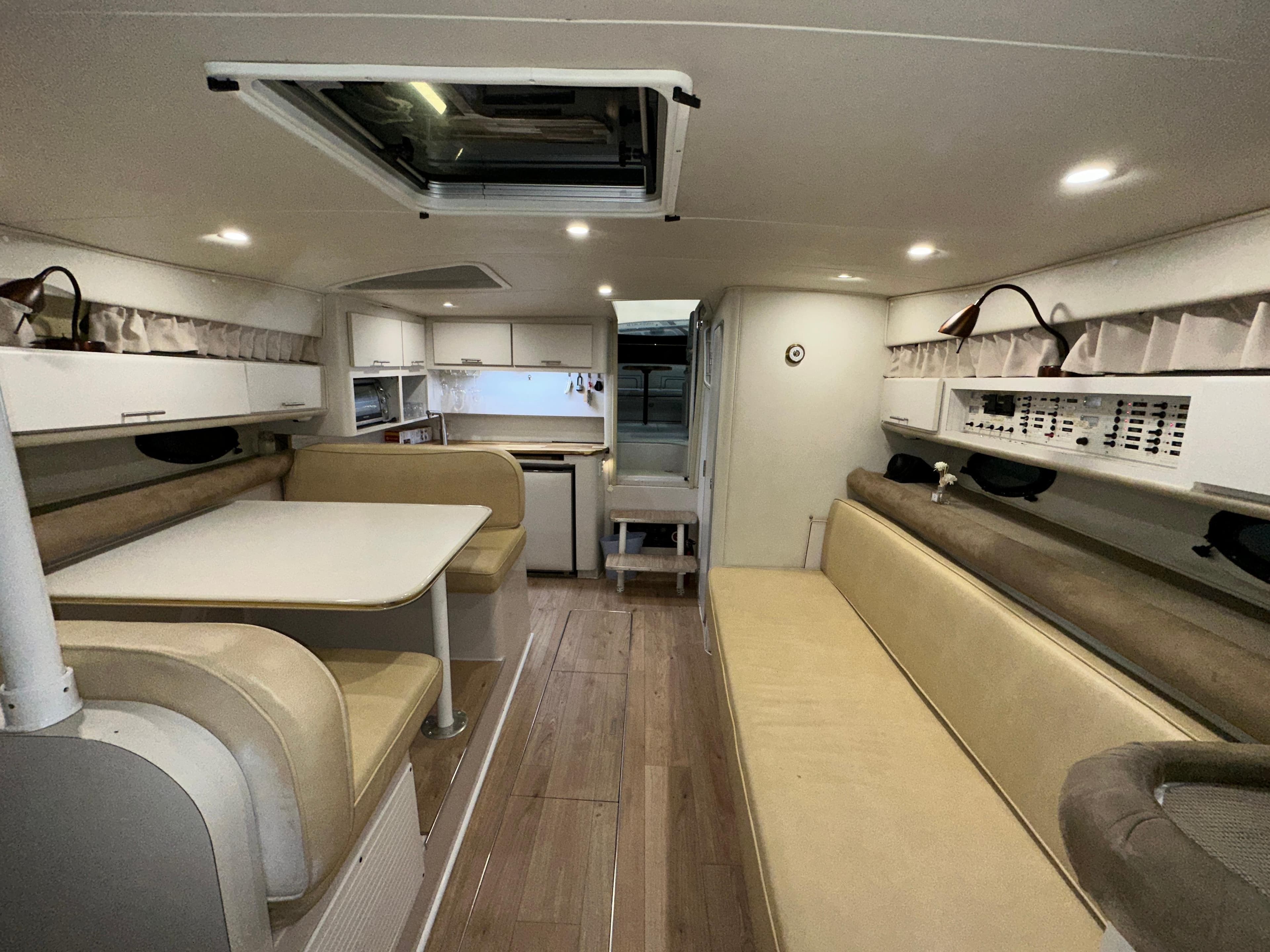 1990 Wellcraft 34 St. Tropez