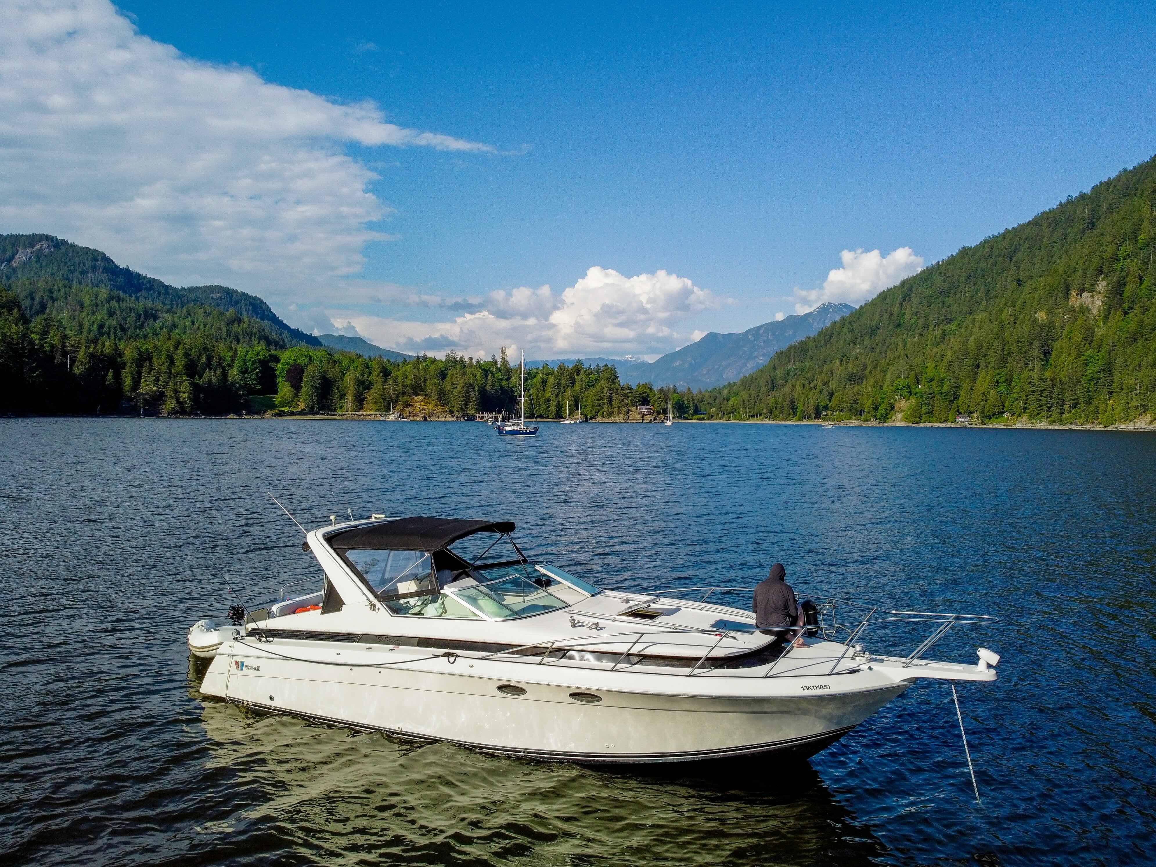1990 Wellcraft 34 St. Tropez