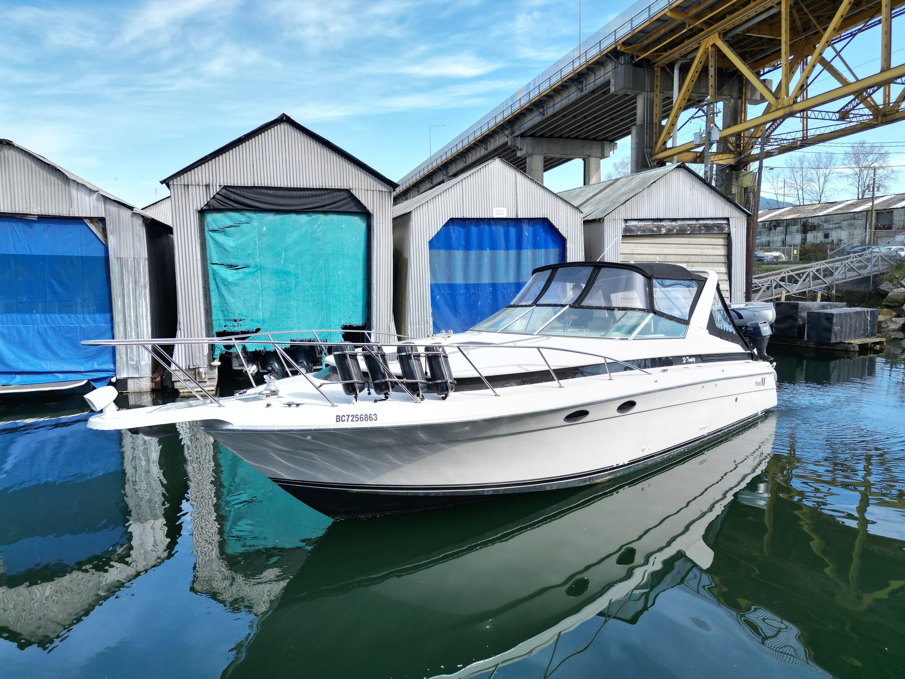 1990 Wellcraft 34 St. Tropez
