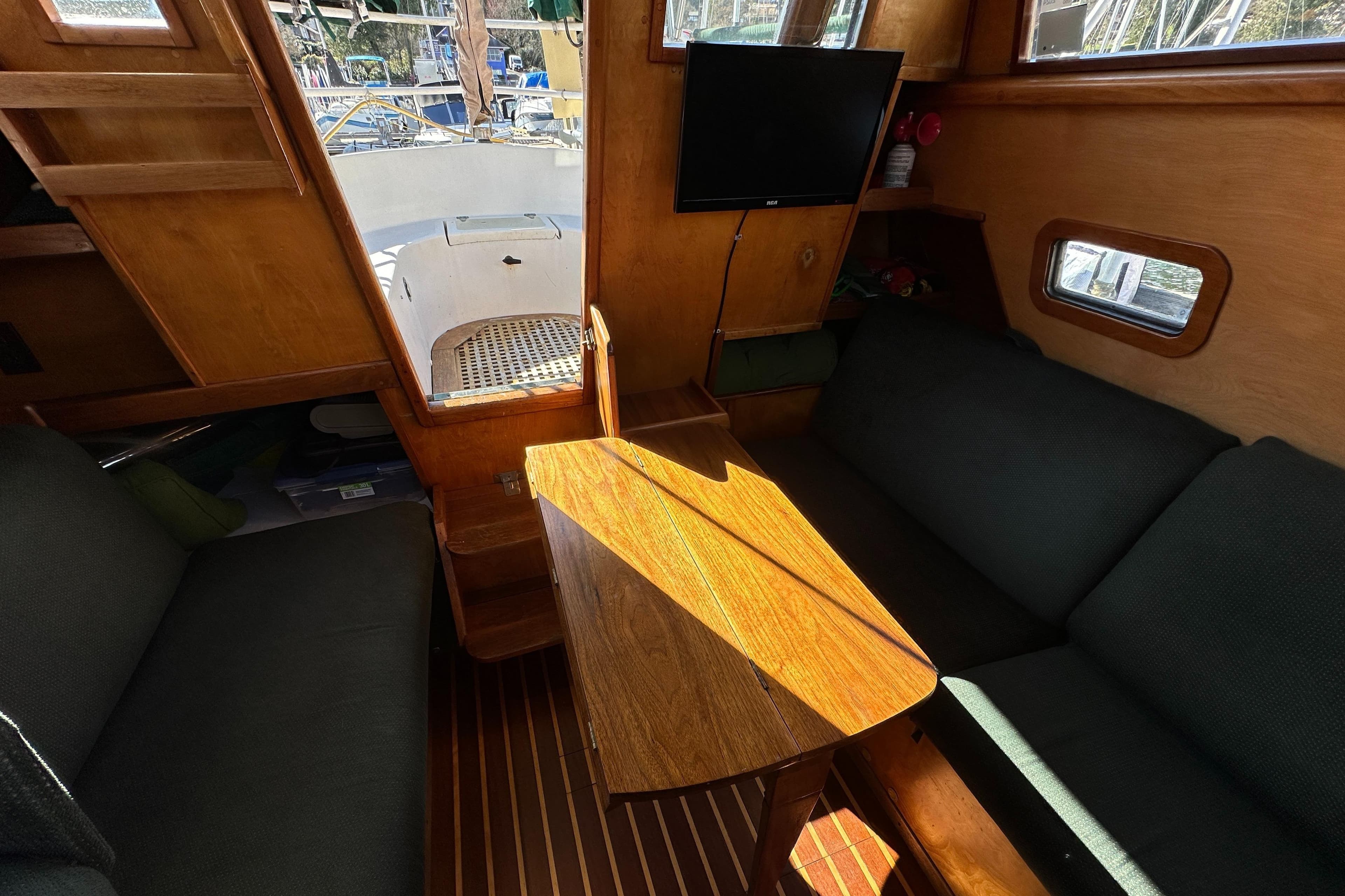 1979 Truant 33 Offshore Pilothouse Sailboat