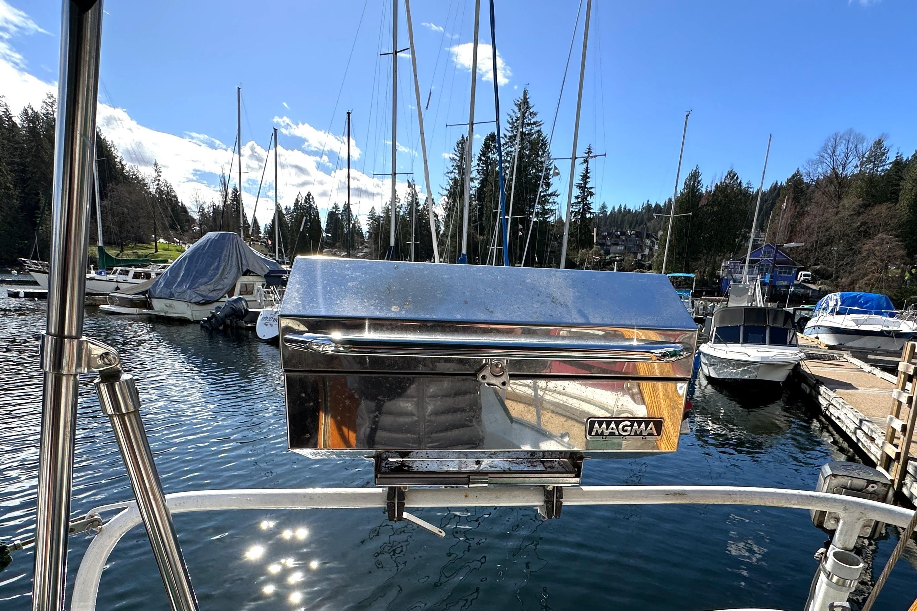 1979 Truant 33 Offshore Pilothouse Sailboat