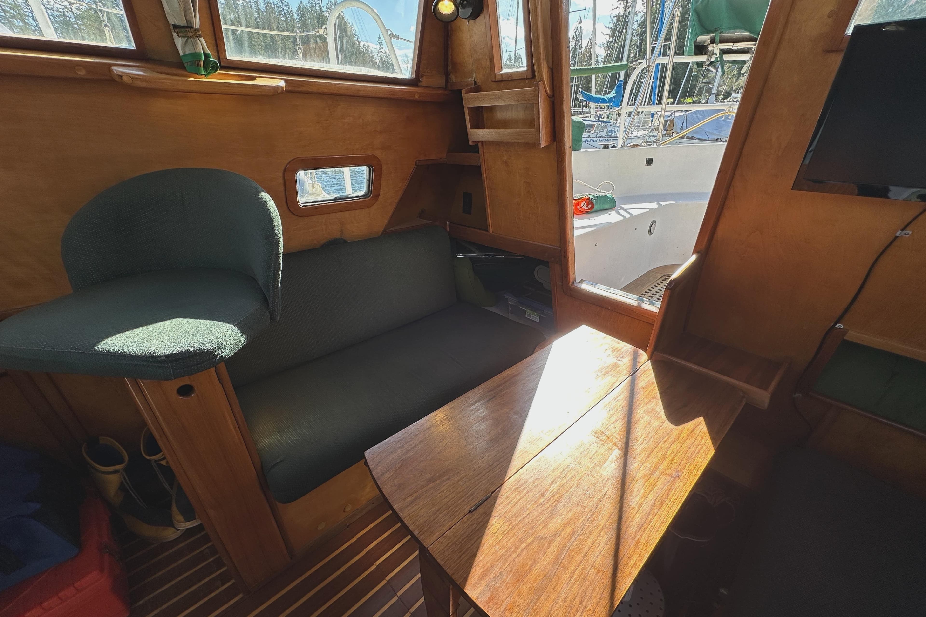 1979 Truant 33 Offshore Pilothouse Sailboat