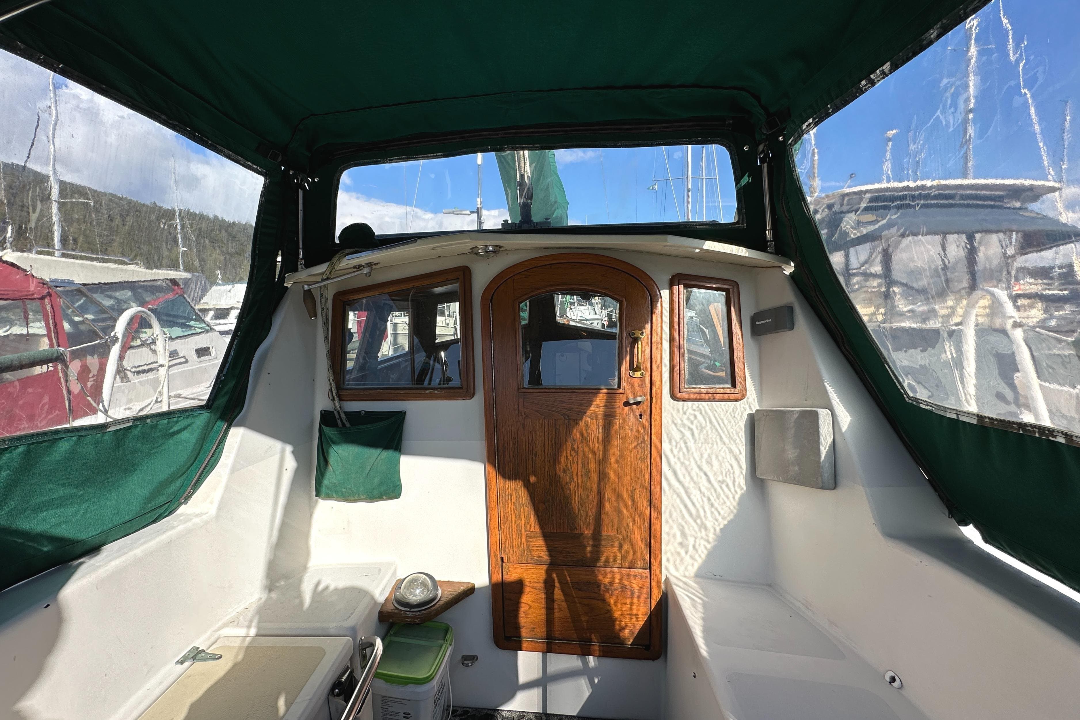 1979 Truant 33 Offshore Pilothouse Sailboat