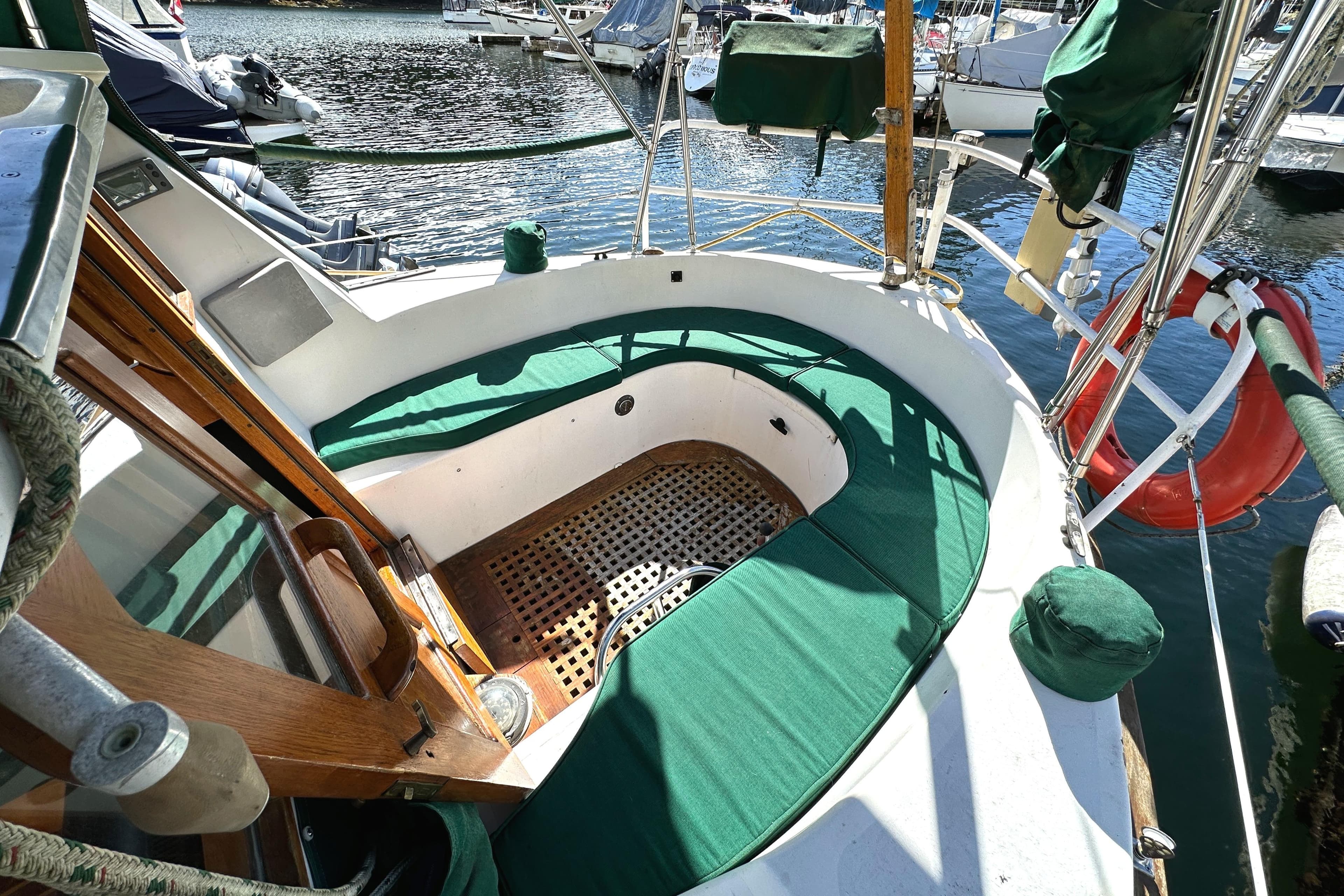 1979 Truant 33 Offshore Pilothouse Sailboat