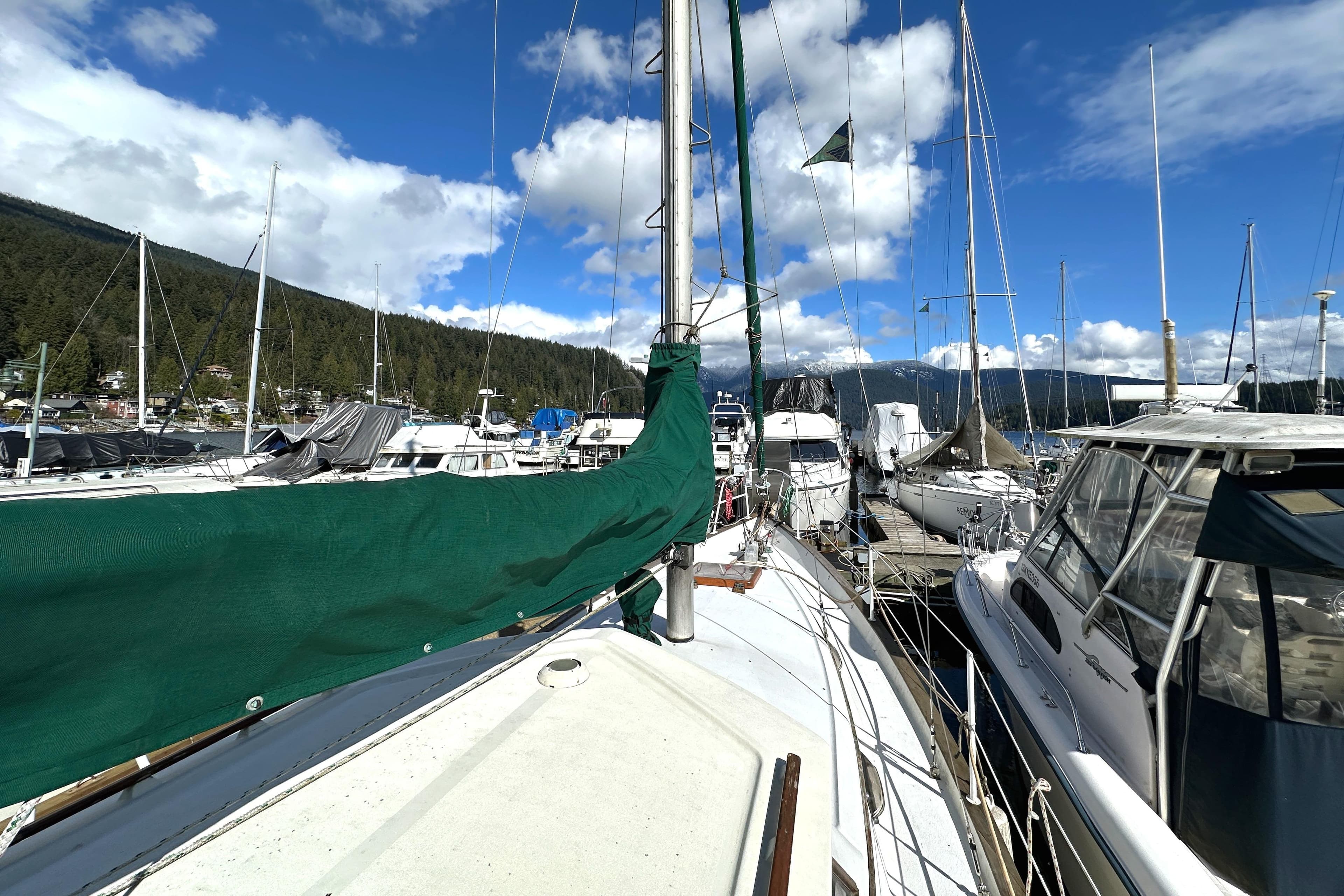 1979 Truant 33 Offshore Pilothouse Sailboat