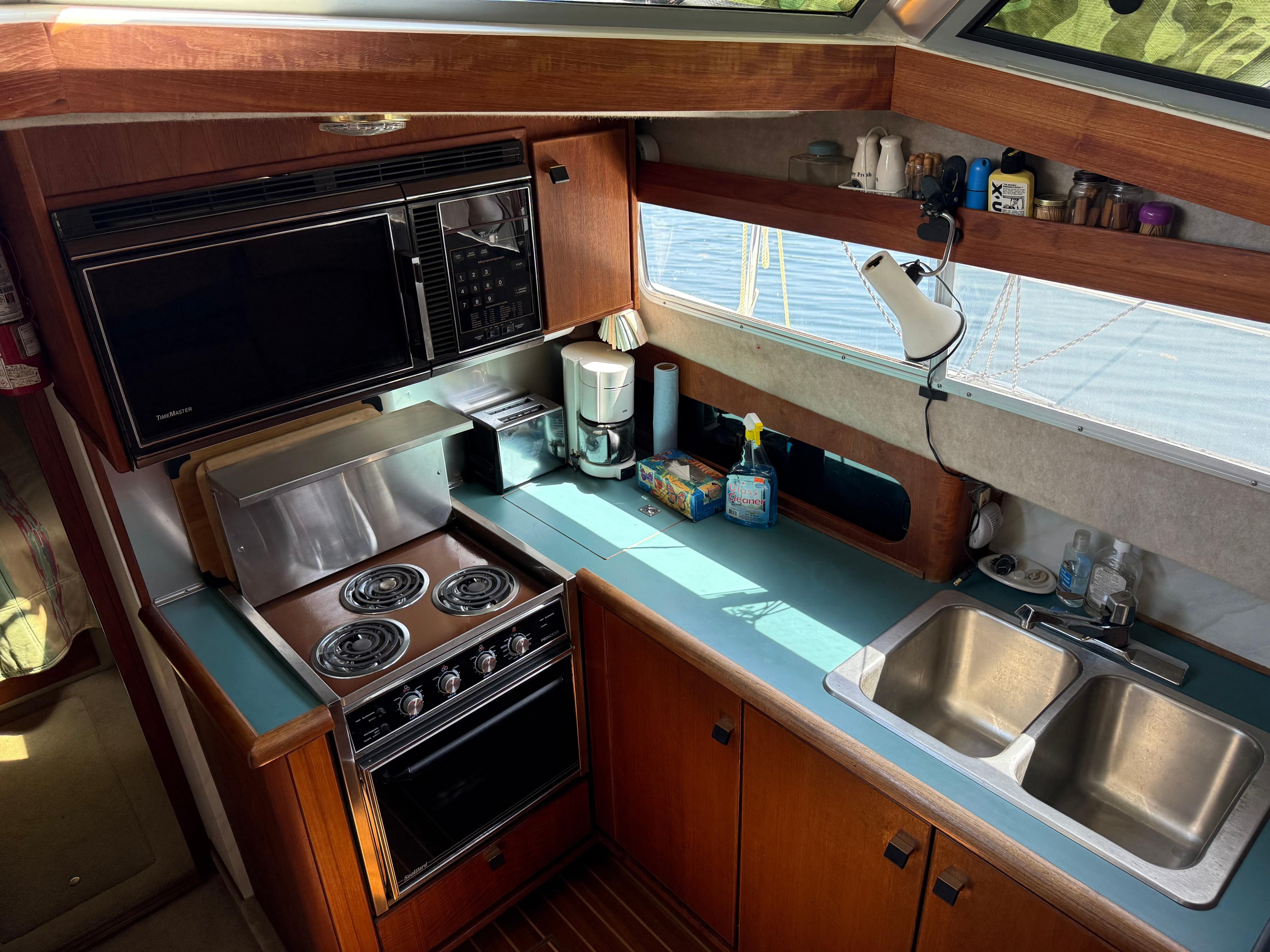 1989 Bayliner 3888 Motoryacht
