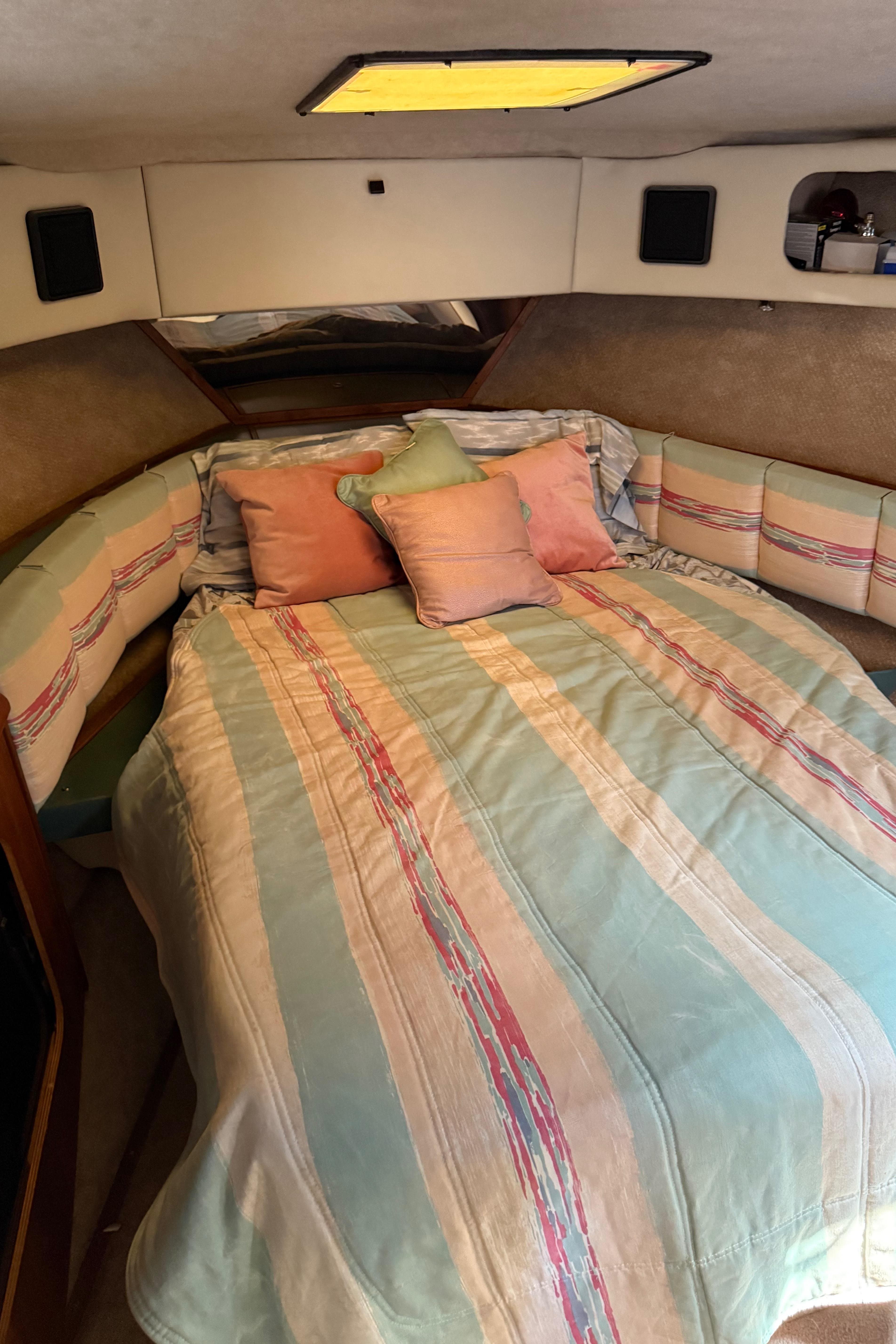 1989 Bayliner 3888 Motoryacht