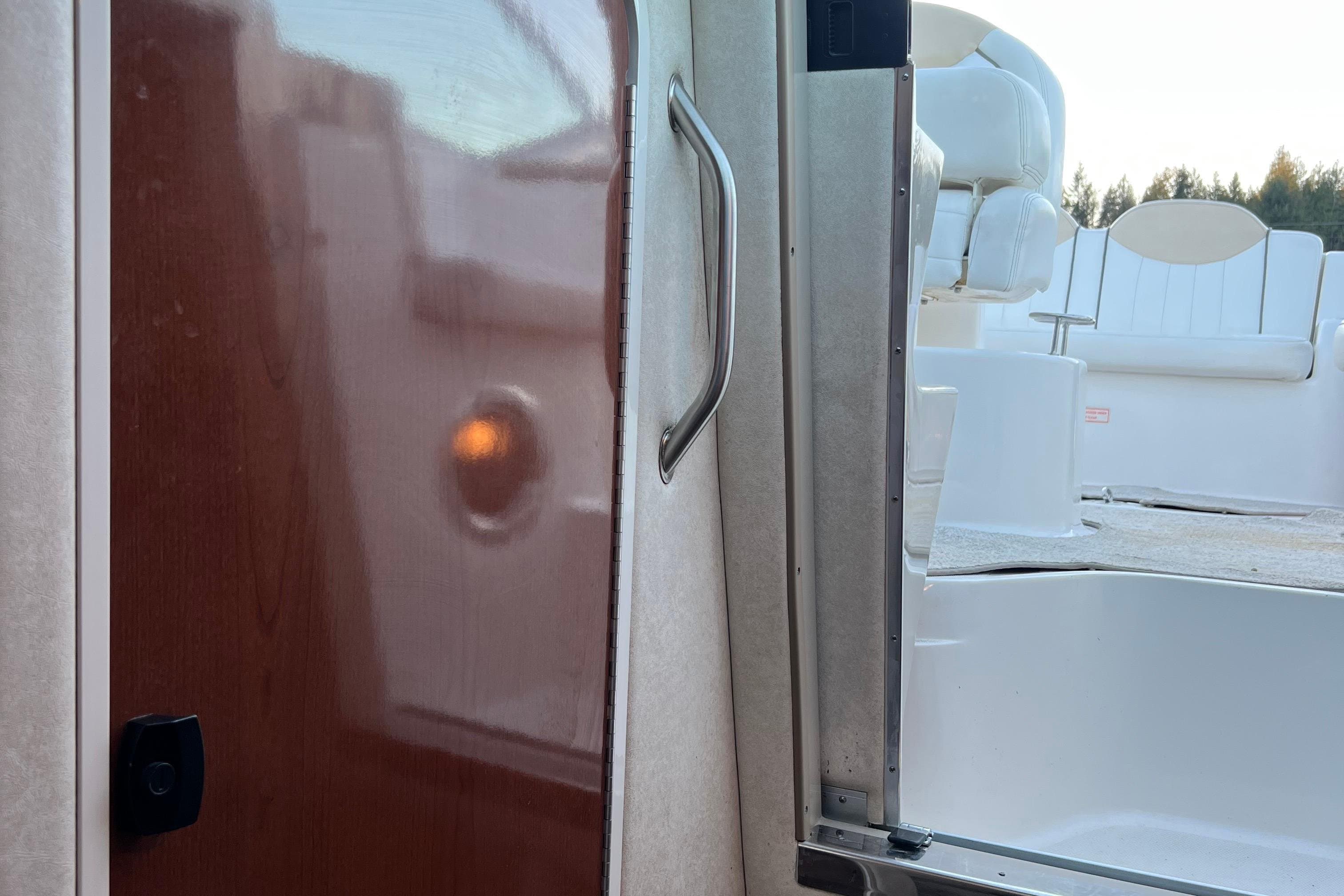 2008 Sea Ray 240 Sundancer