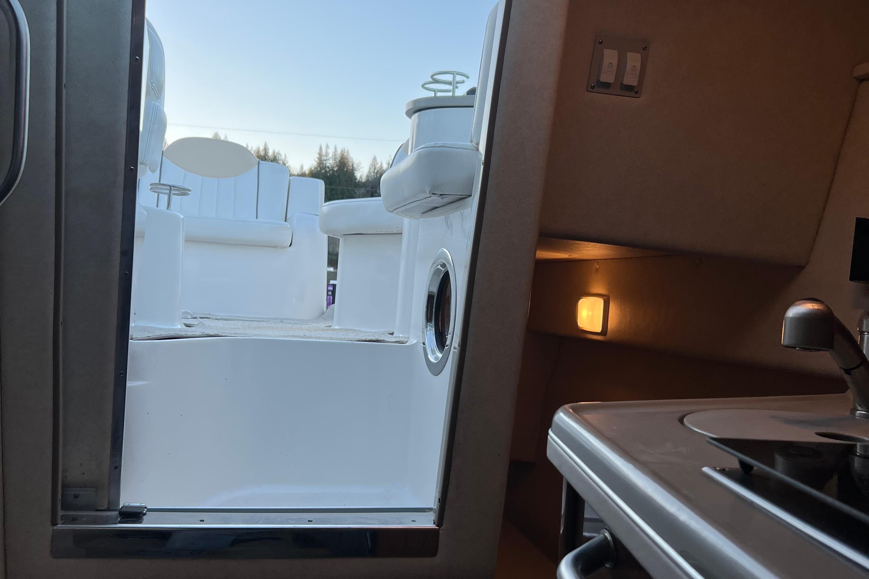 2008 Sea Ray 240 Sundancer
