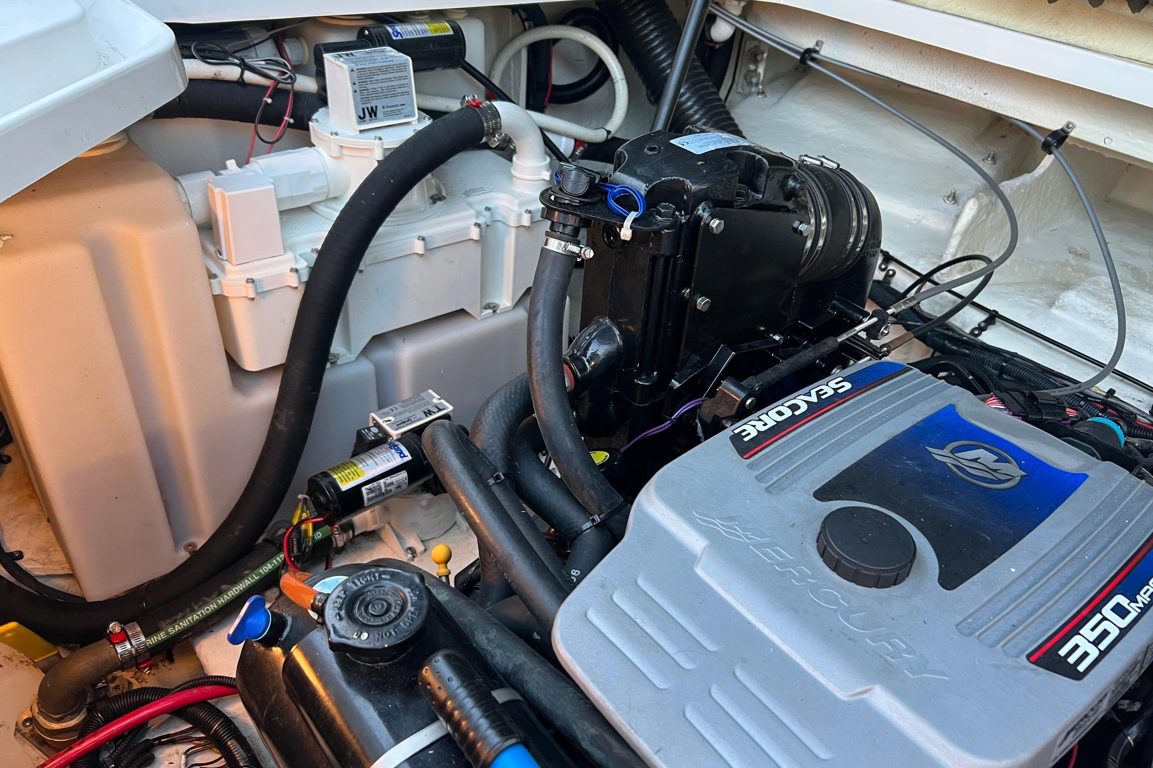 2008 Sea Ray 240 Sundancer