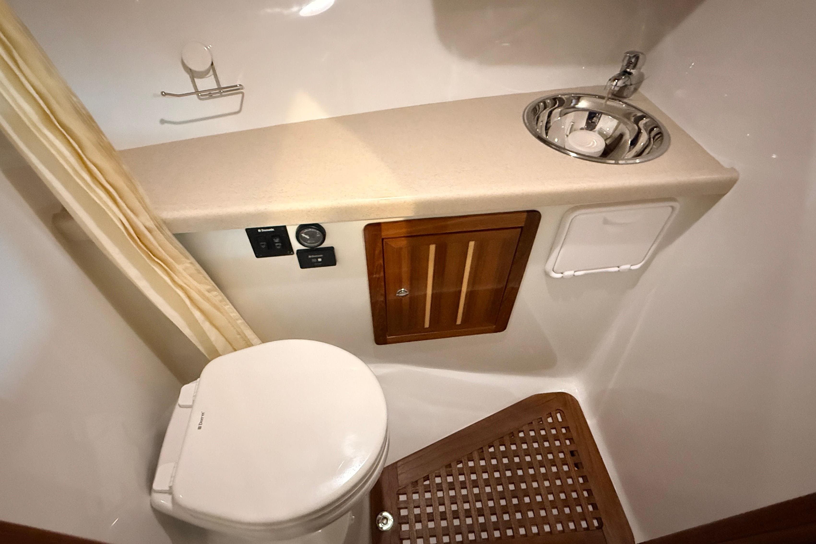 2013 Ocean Sport 33