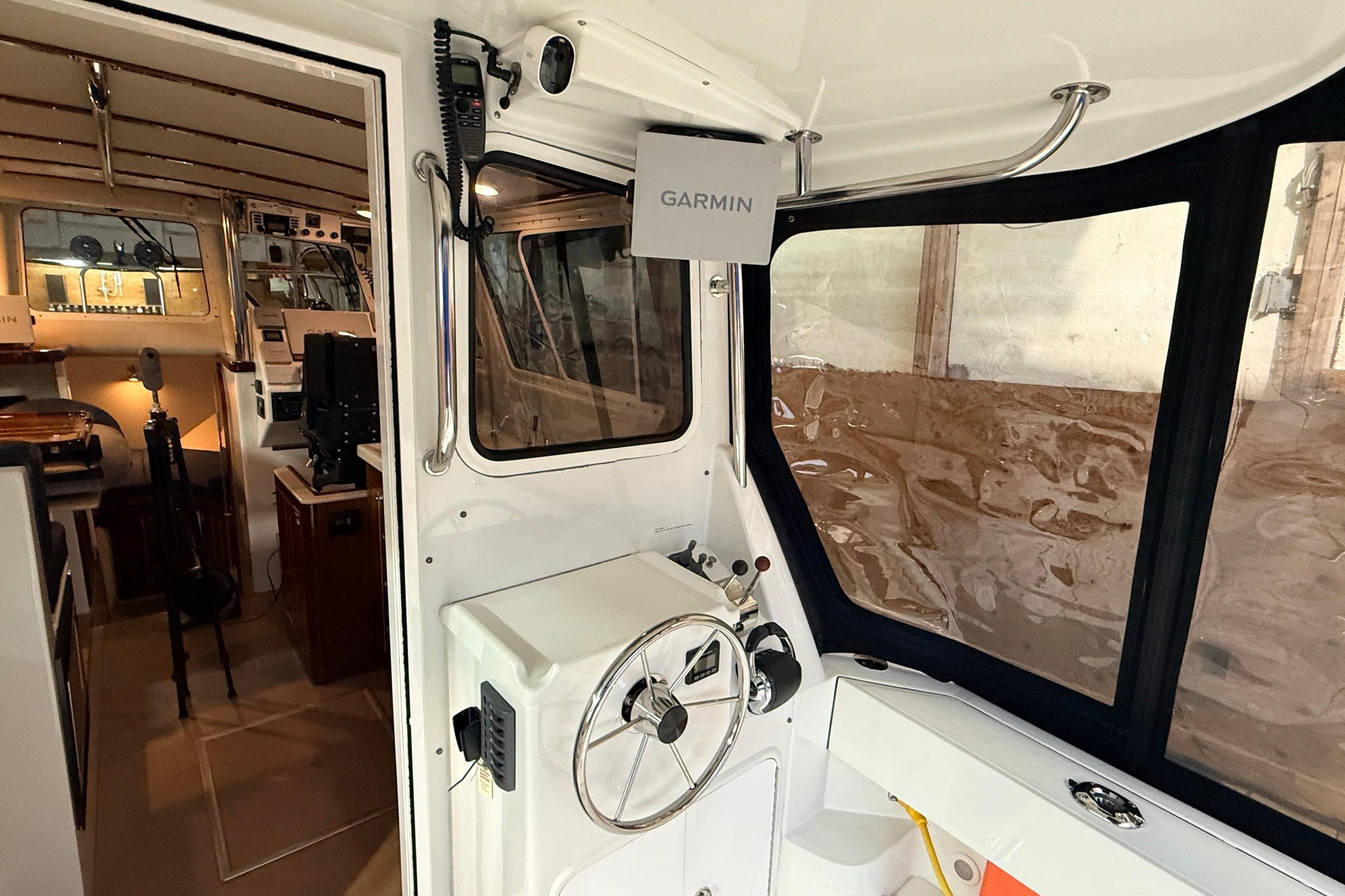 2013 Ocean Sport 33