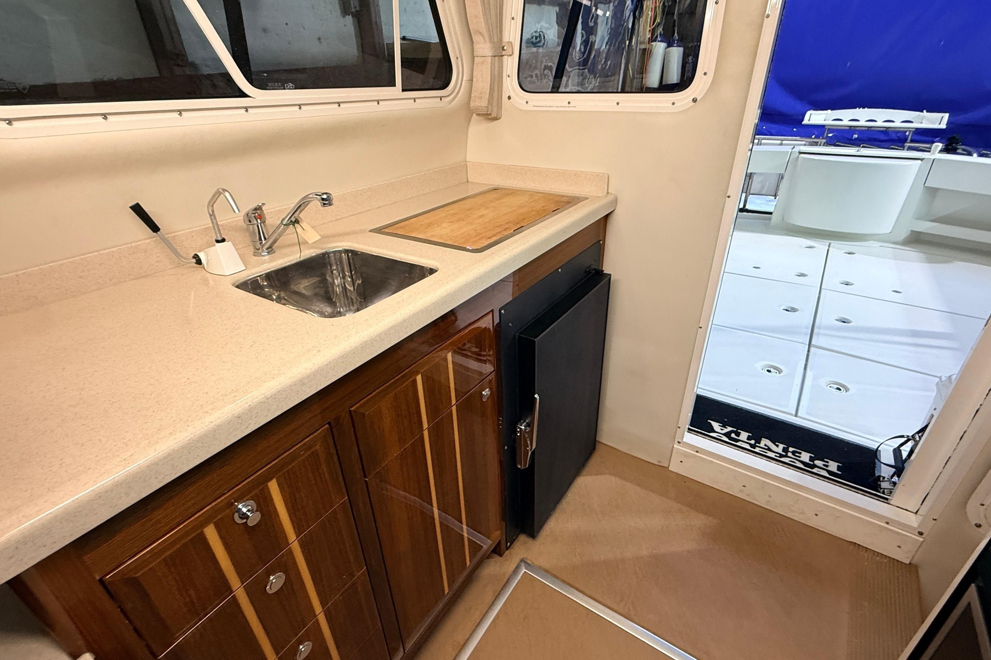2013 Ocean Sport 33