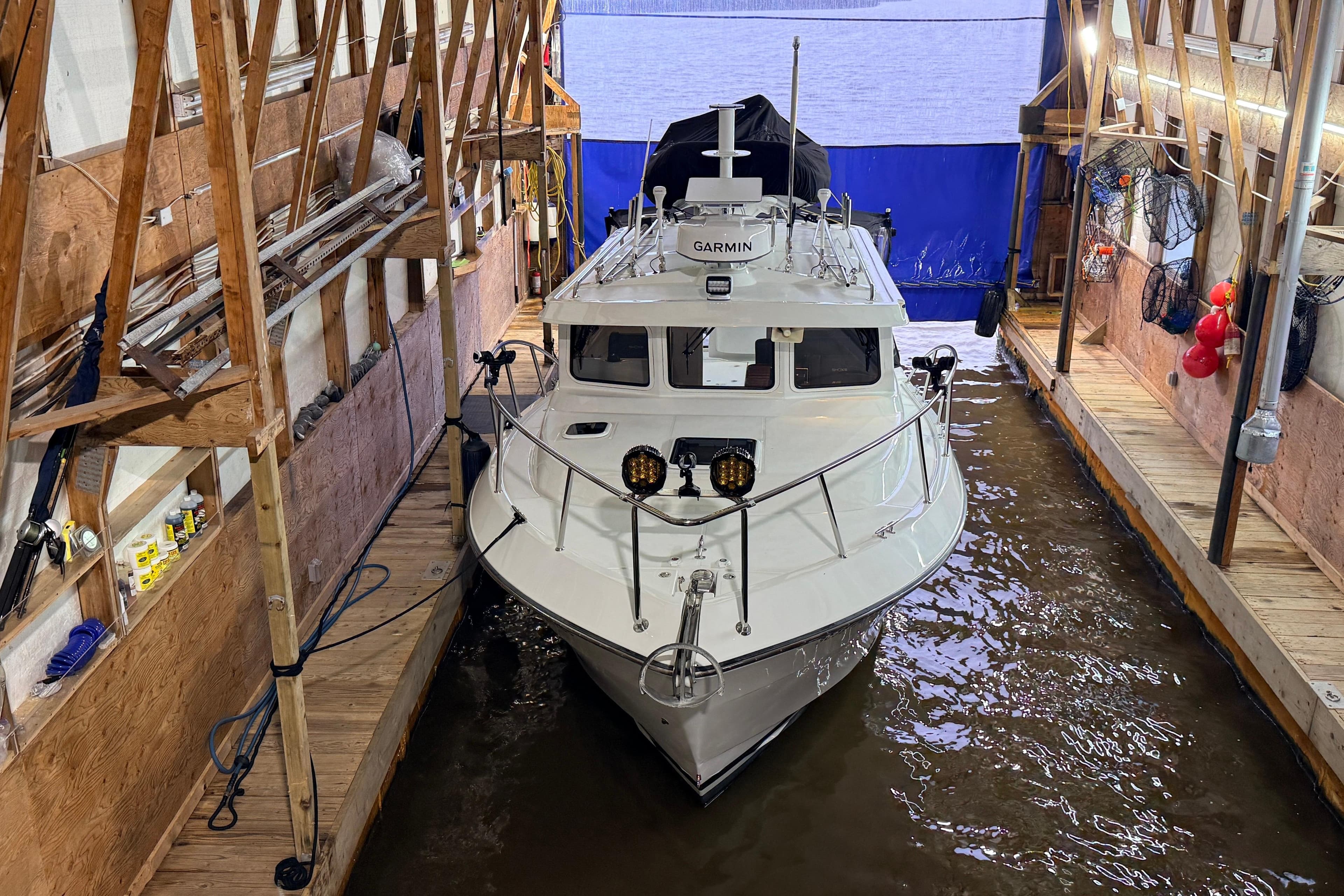 2013 Ocean Sport 33