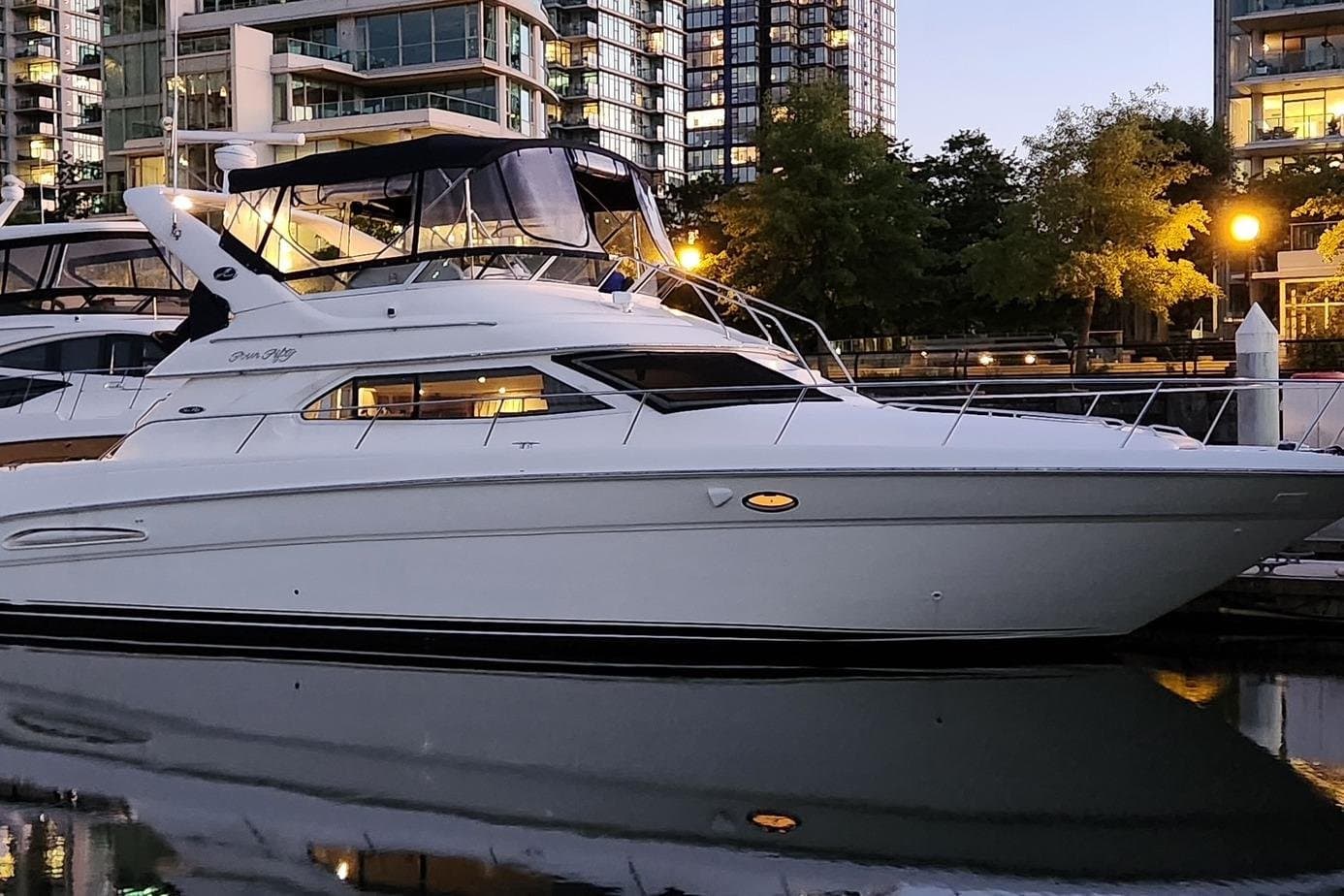 2003 Sea Ray 450 Express Bridge