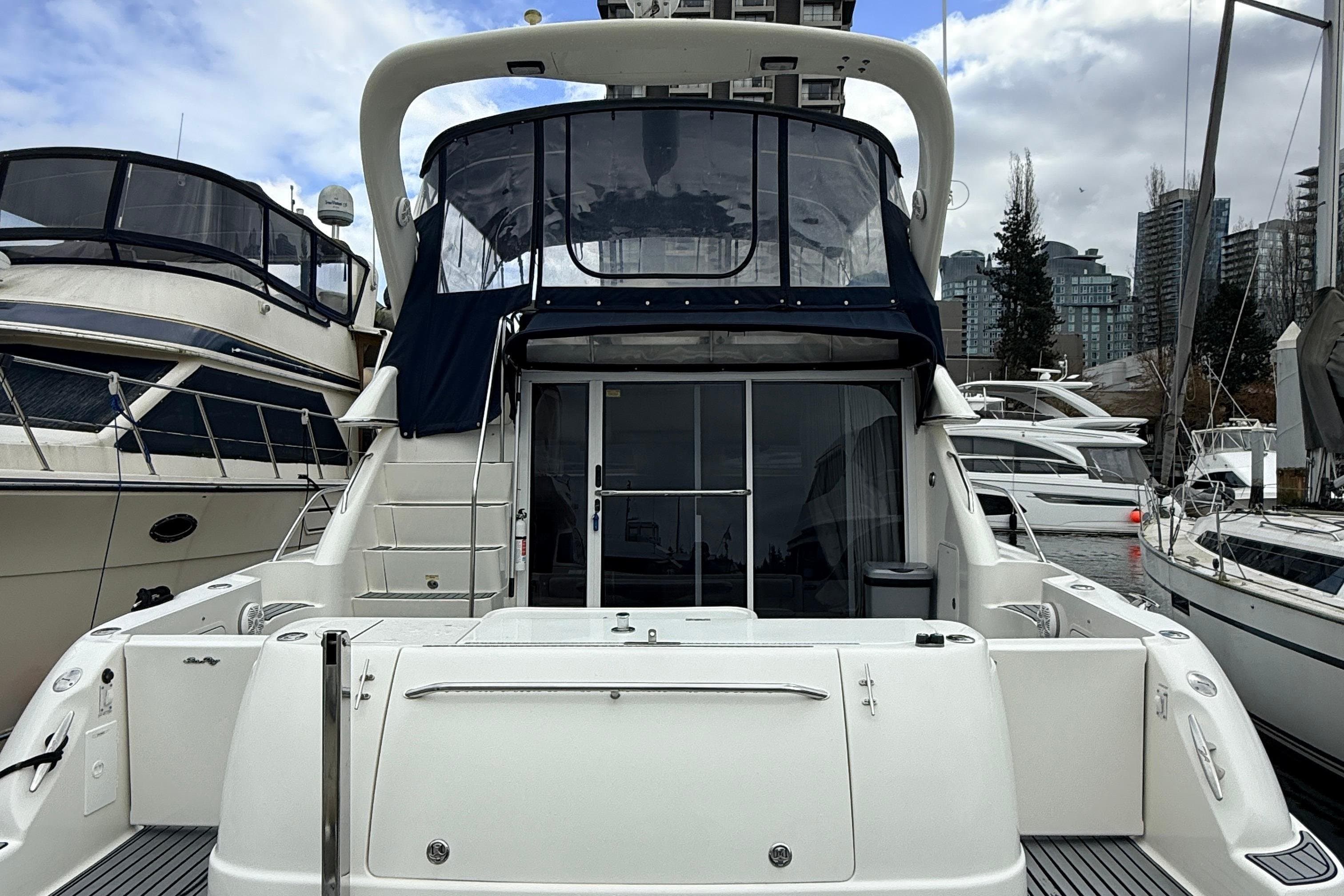 2003 Sea Ray 450 Express Bridge