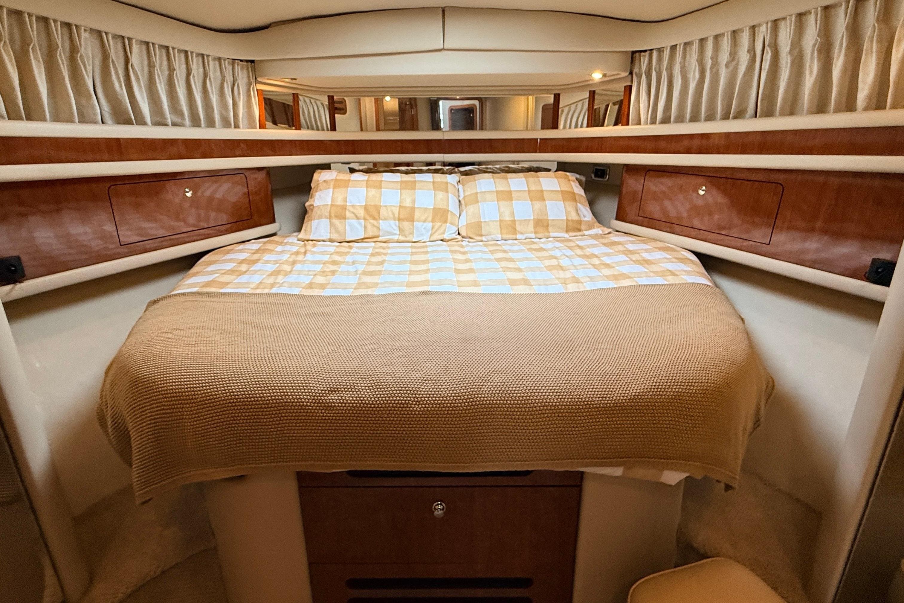 2003 Sea Ray 450 Express Bridge