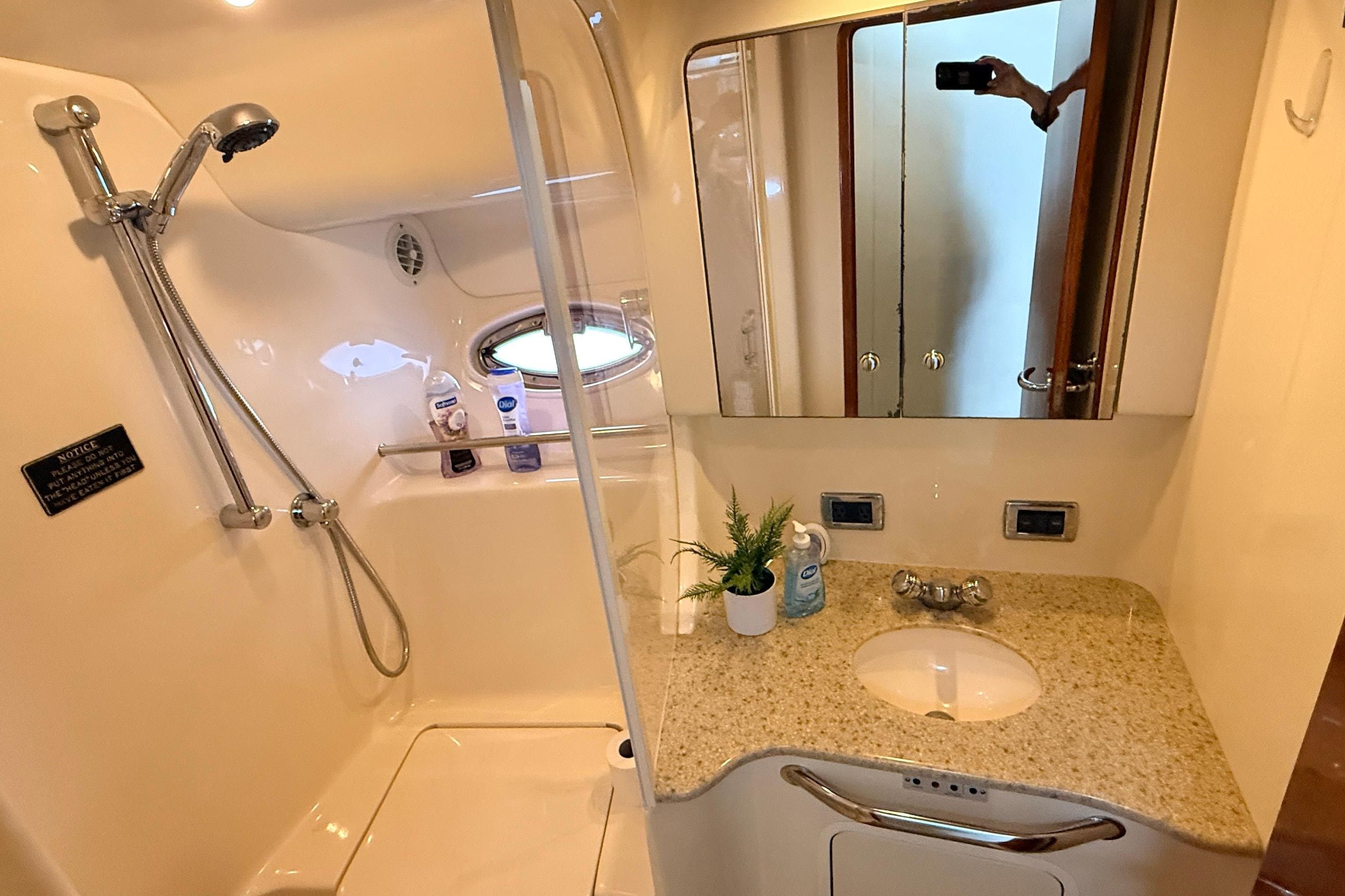 2003 Sea Ray 450 Express Bridge