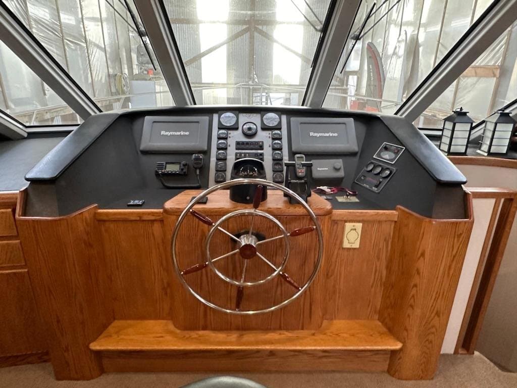 1993 West Bay 52