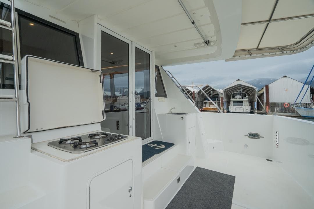 1993 West Bay 52